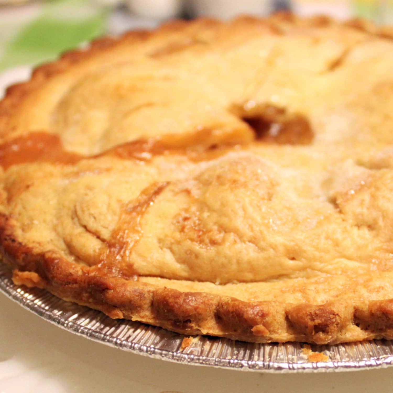 A Smart Reader Tip For Better Baking In Flimsy Aluminum Pie Pans Kitchn