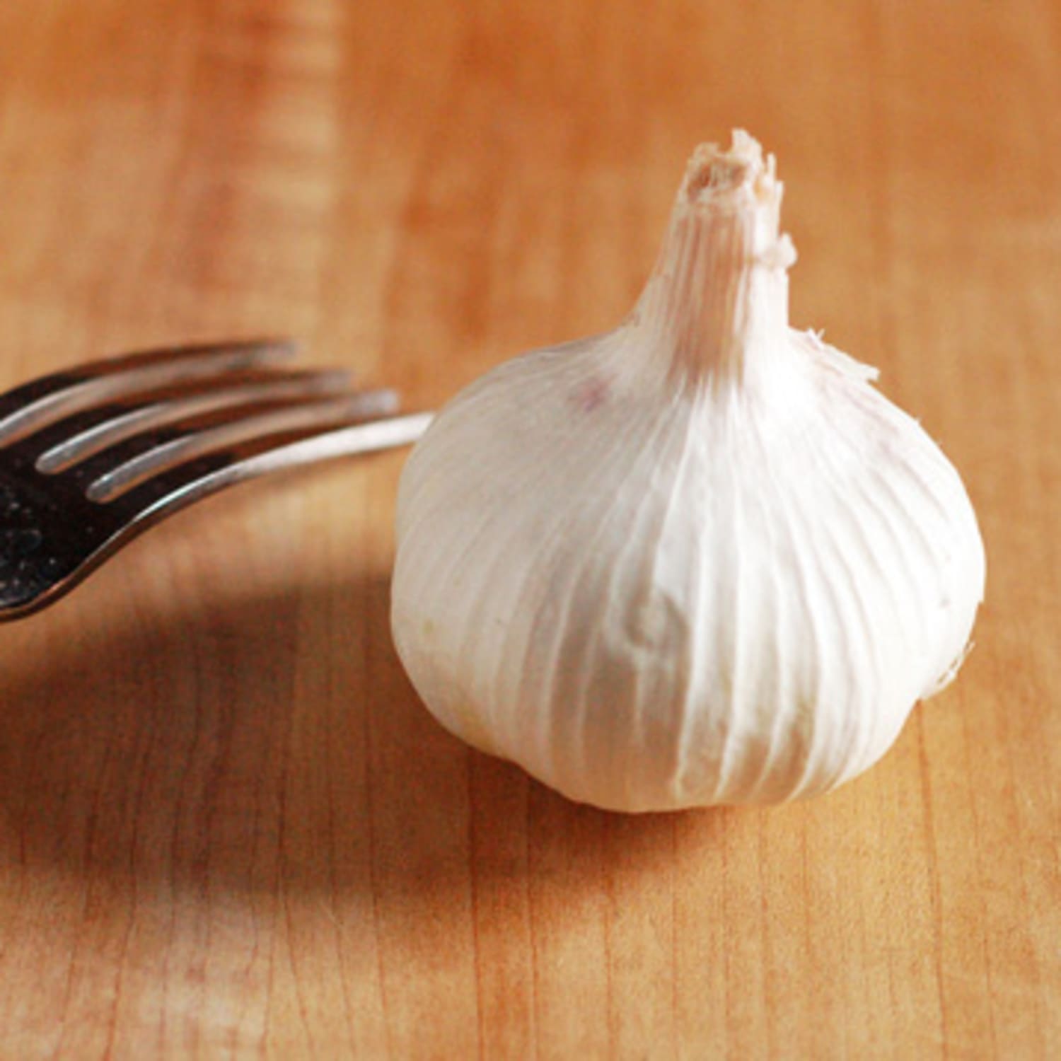 Quick And Easy Shortcut Mince Garlic With A Fork Kitchn
