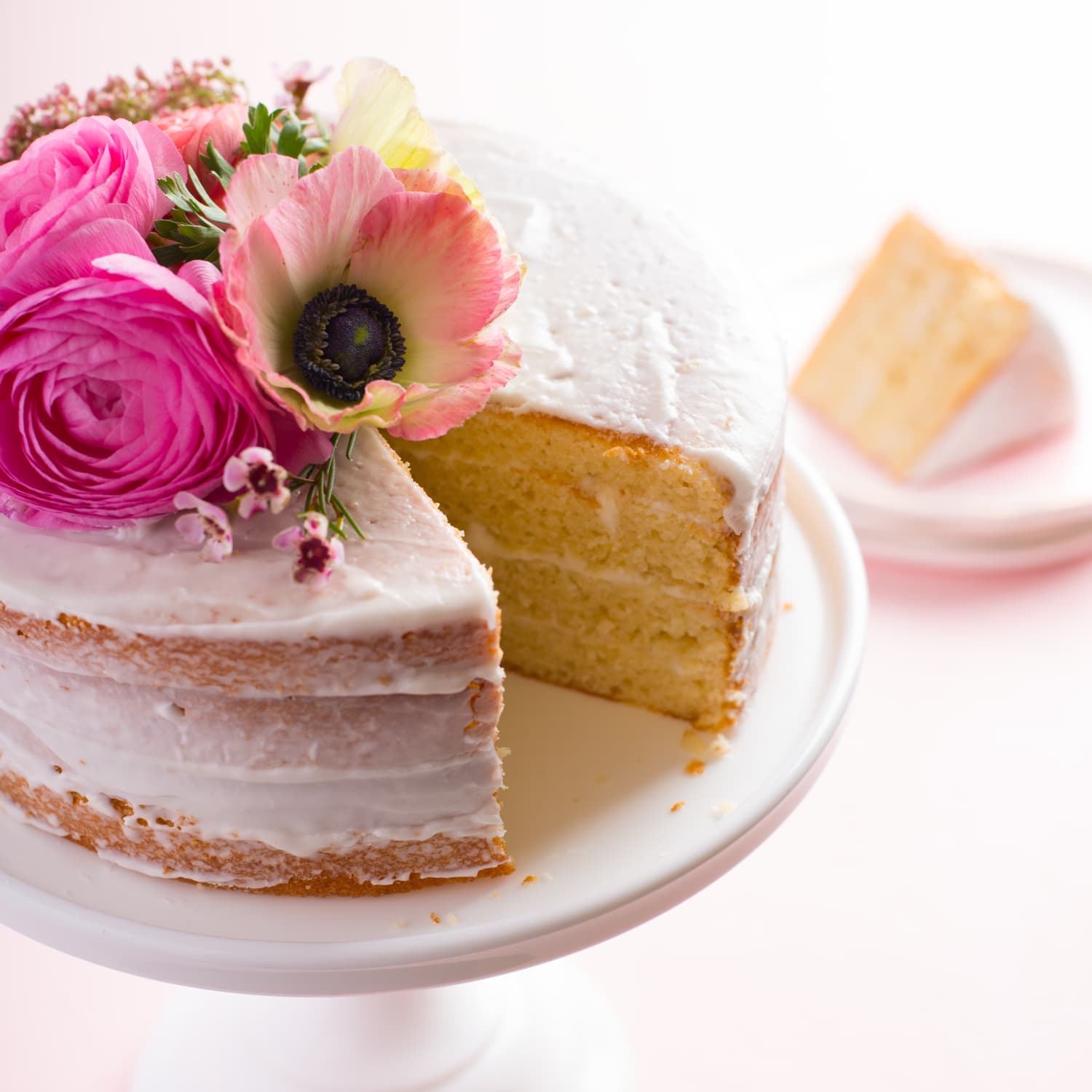 What To Know About Putting Flowers On Your Cakes Kitchn