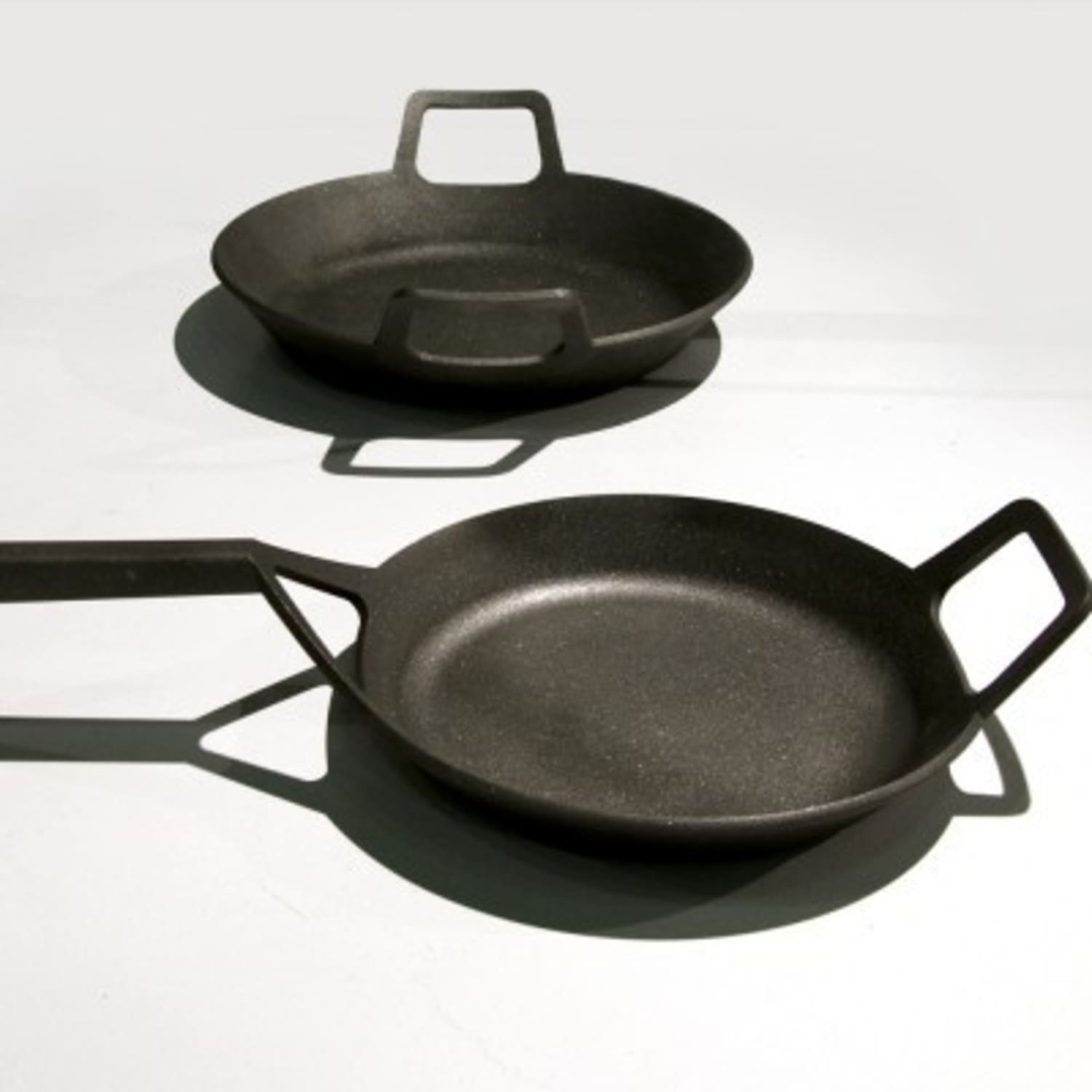 Cast Iron Balti Dish vs. Cast Iron Wok: Unveiling the Cooking Vessels' –  Crucible Cookware