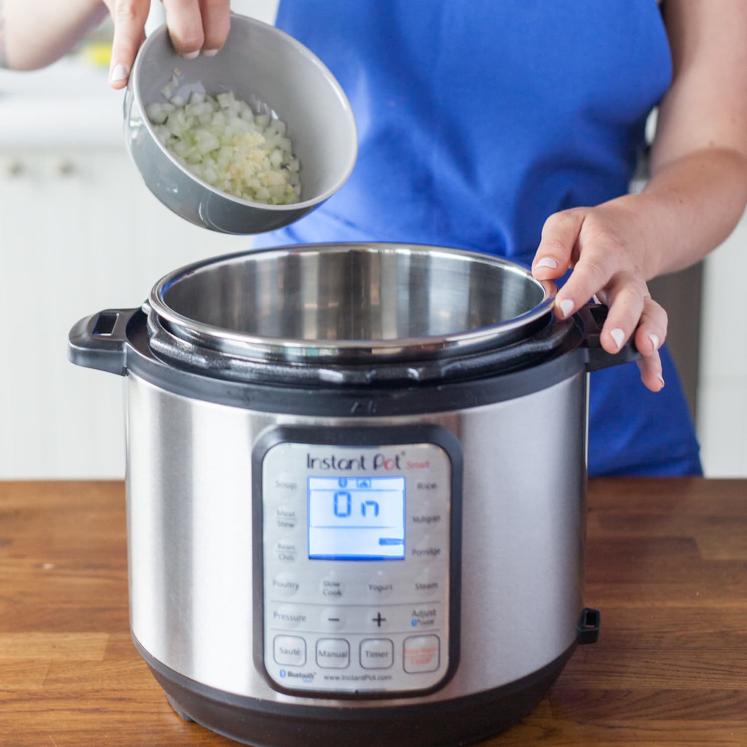 Williams Sonoma Instant Pot Next Gen Duo Plus V4 Pressure Cooker