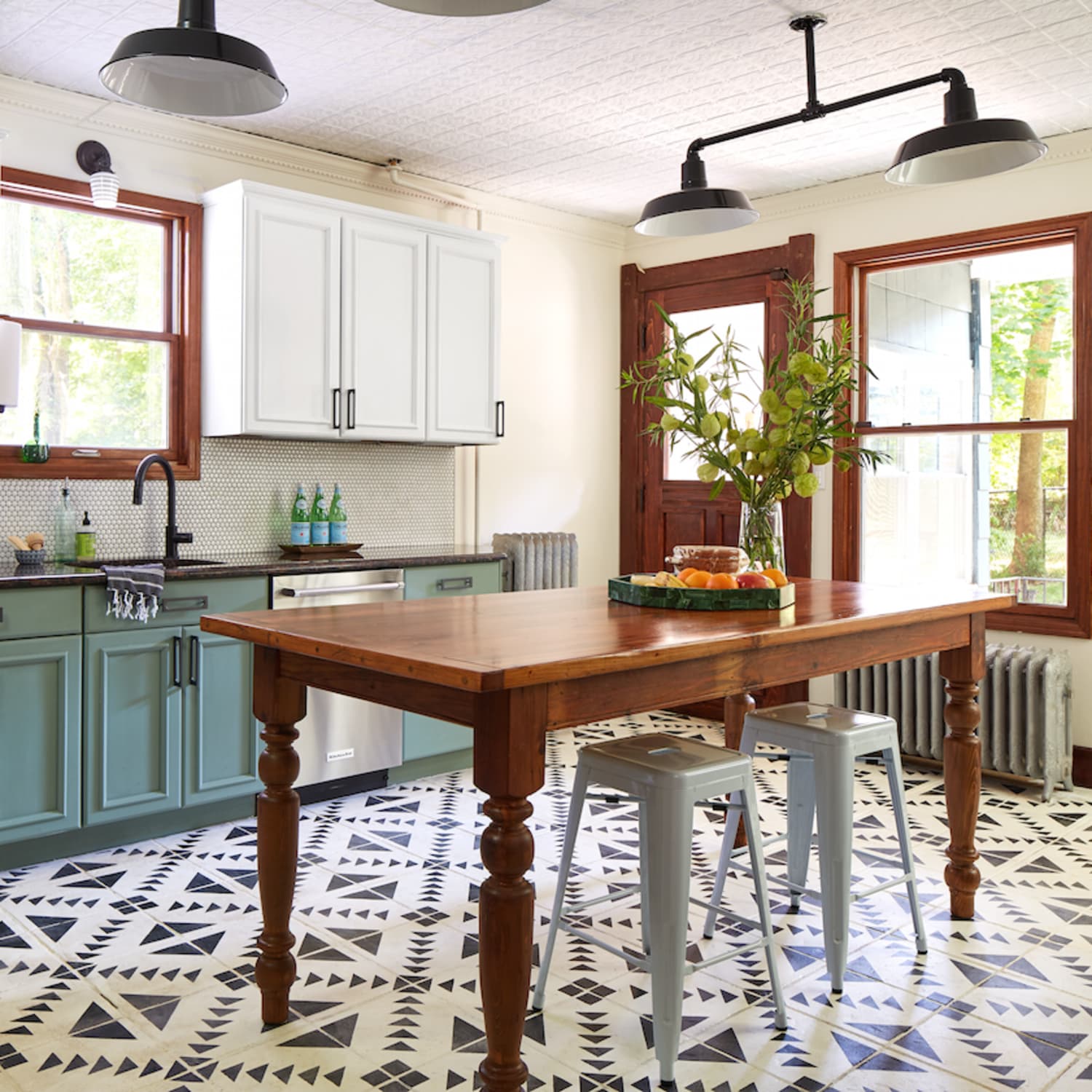 Yes You Can Paint Your Entire Kitchen With Chalk Paint Kitchn