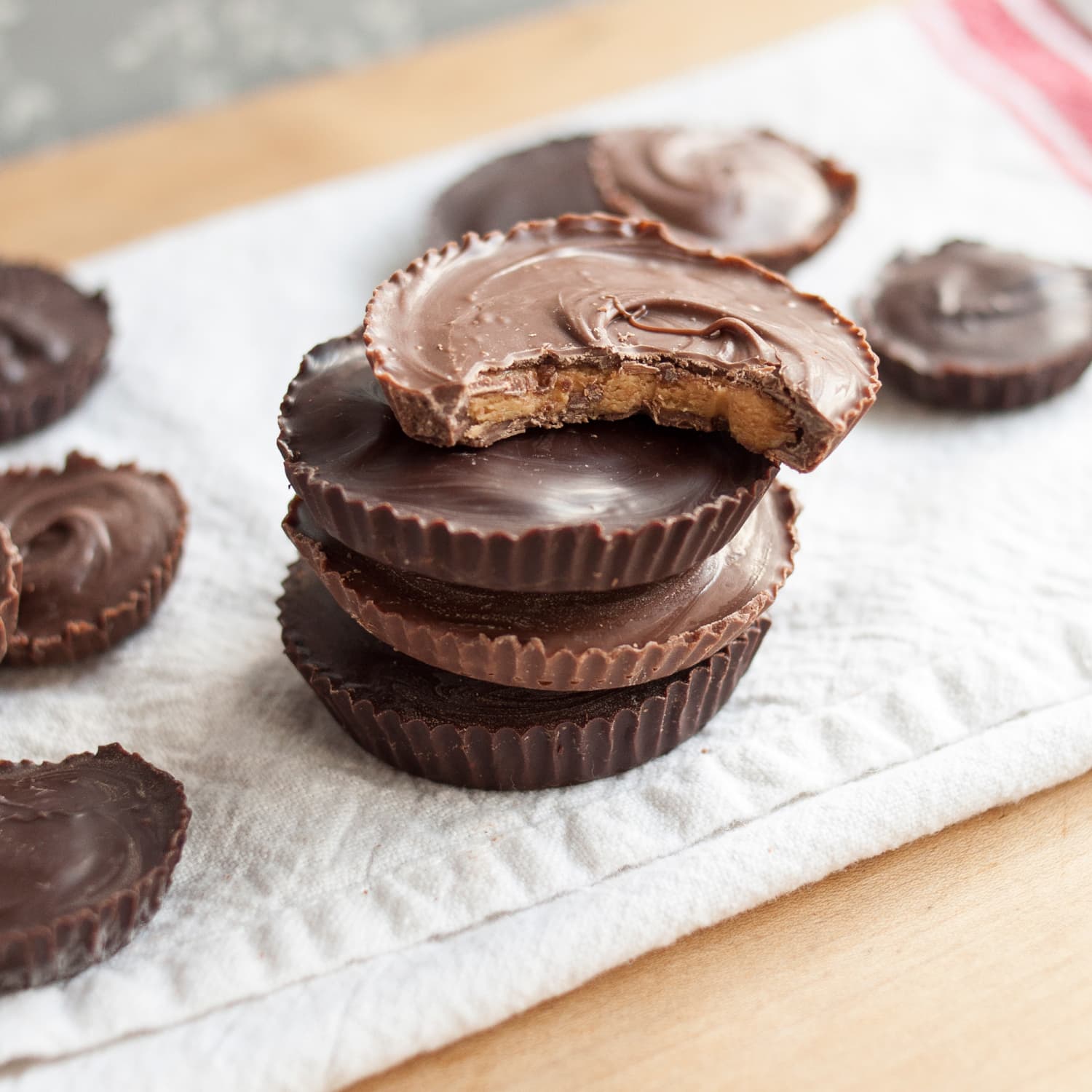 2 Types of Chocolate to Use for Chocolate Molds