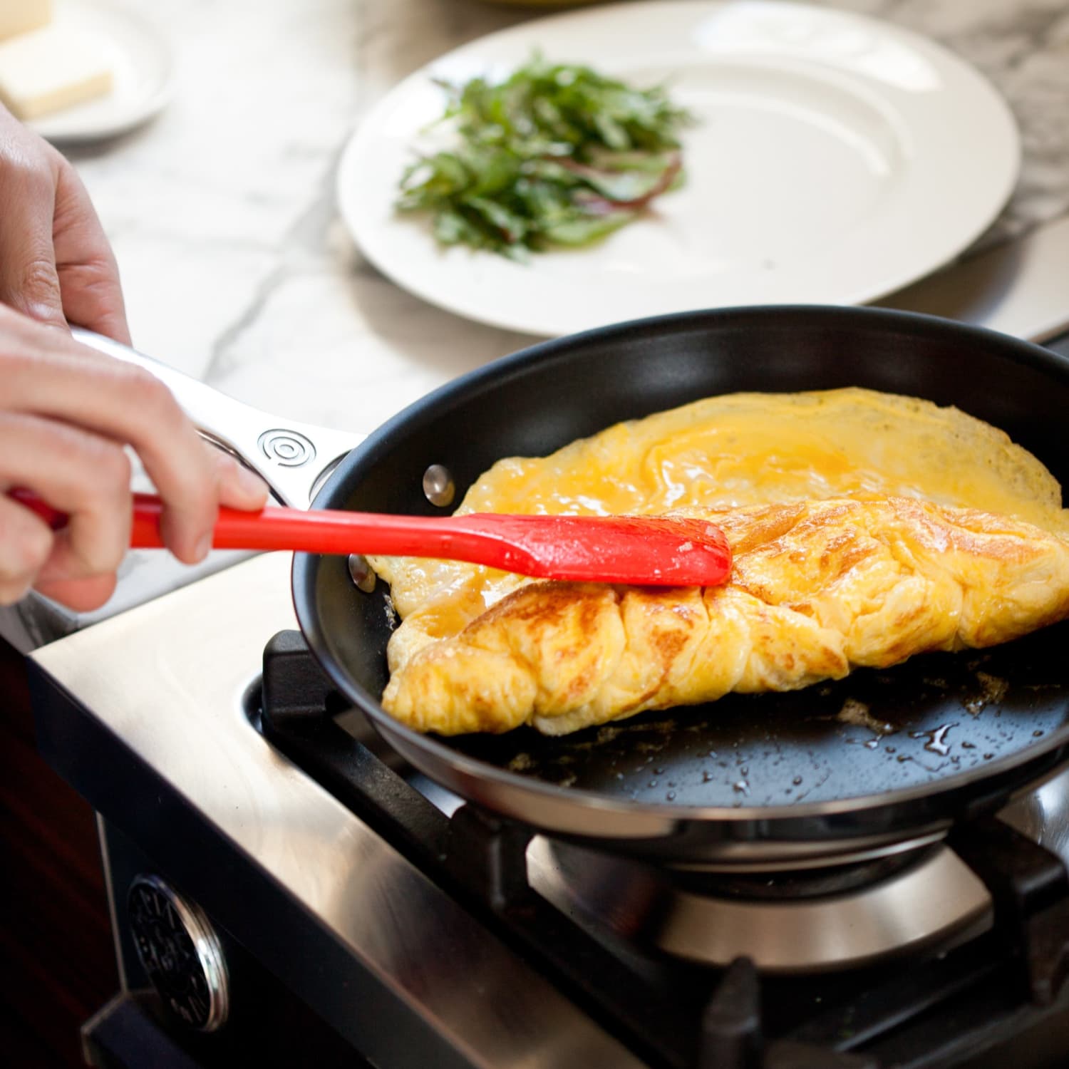 Mistakes To Avoid With Nonstick Cookware Kitchn