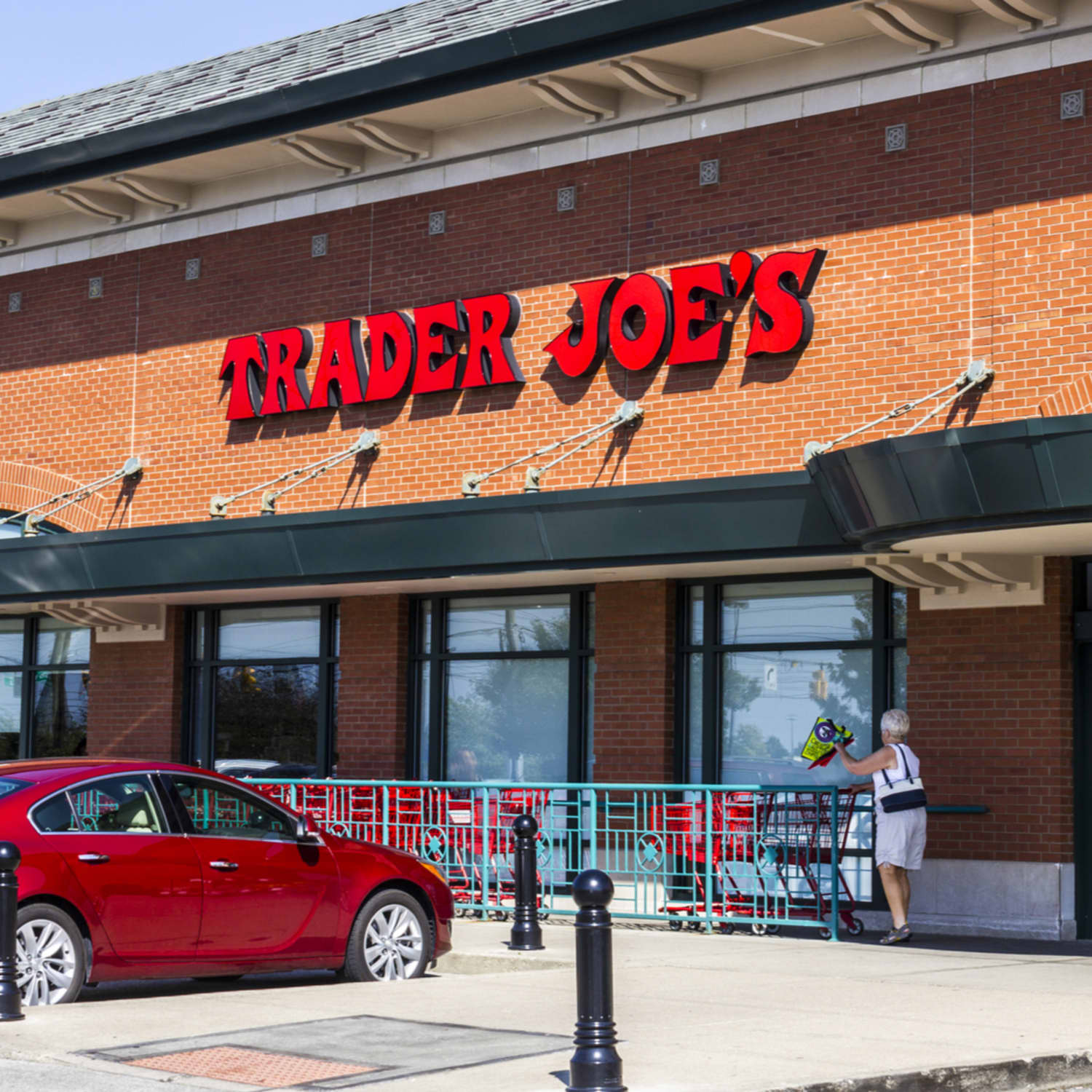 What Are Trader Joe's' Hours For Thanksgiving 2022? — Trader Joe's Holiday  Hours | Kitchn