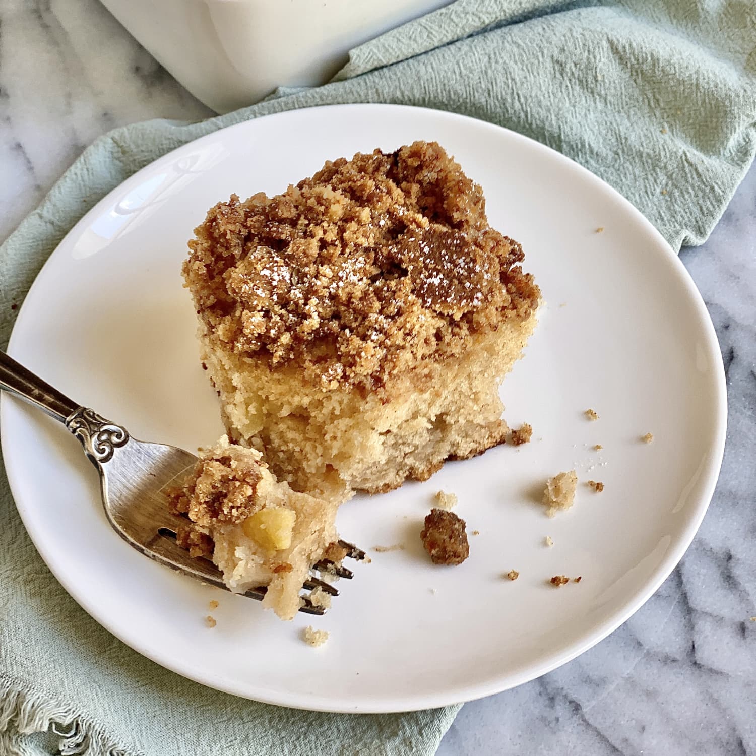 Apple streusel outlet cake