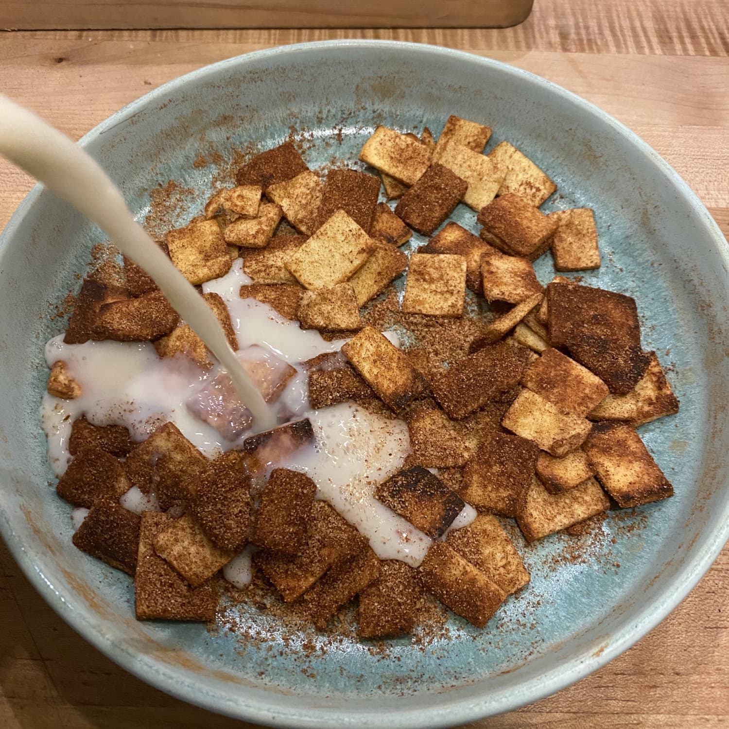 Is cinnamon toast best sale crunch bad for dogs