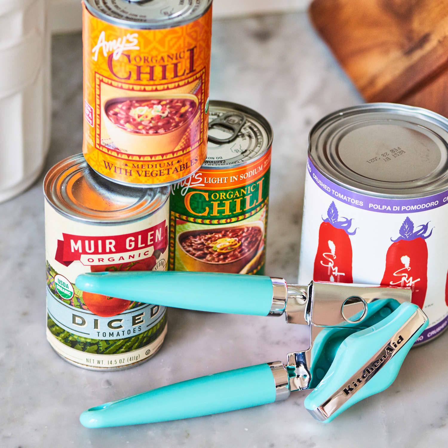 Open clamshell packaging outlet