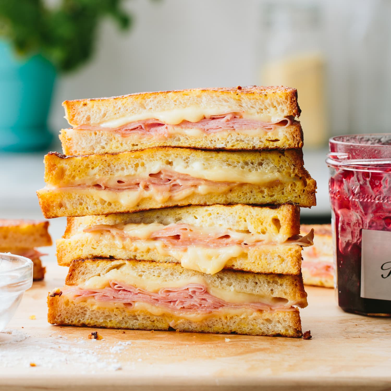 How To Make the Perfect Classic Monte Cristo Sandwich