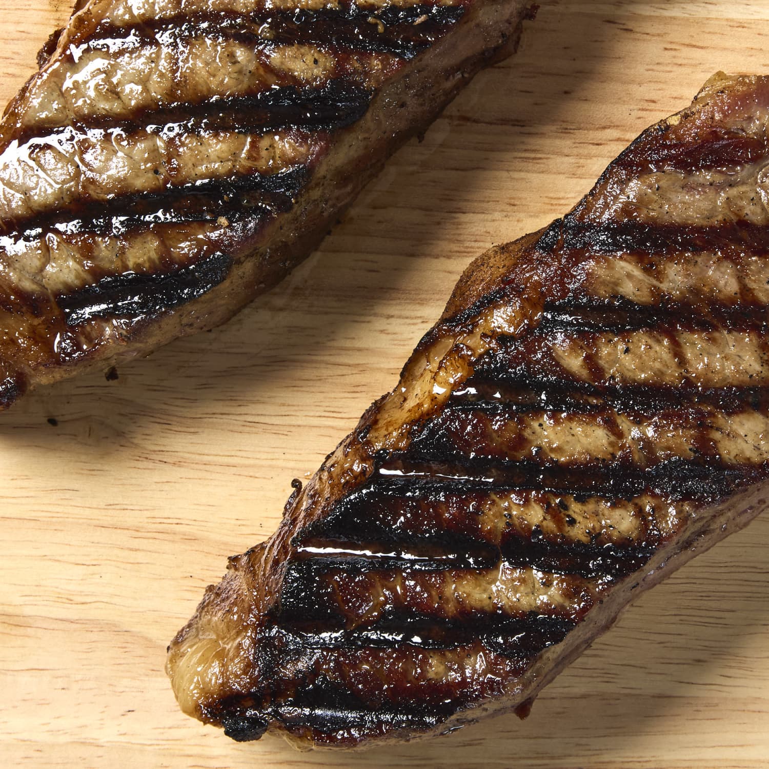 Grilled shell steak 2025