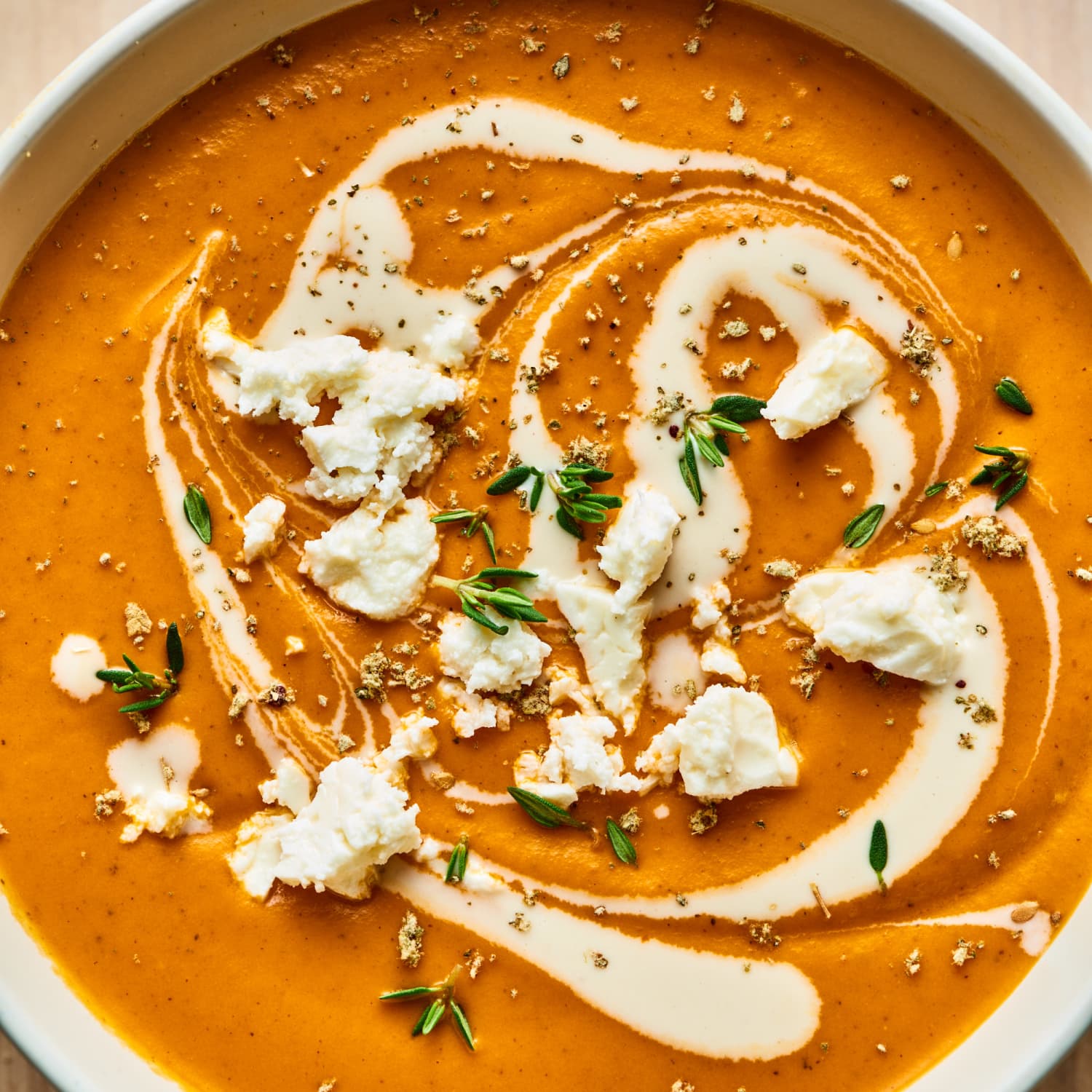 Red pepper store and lentil soup