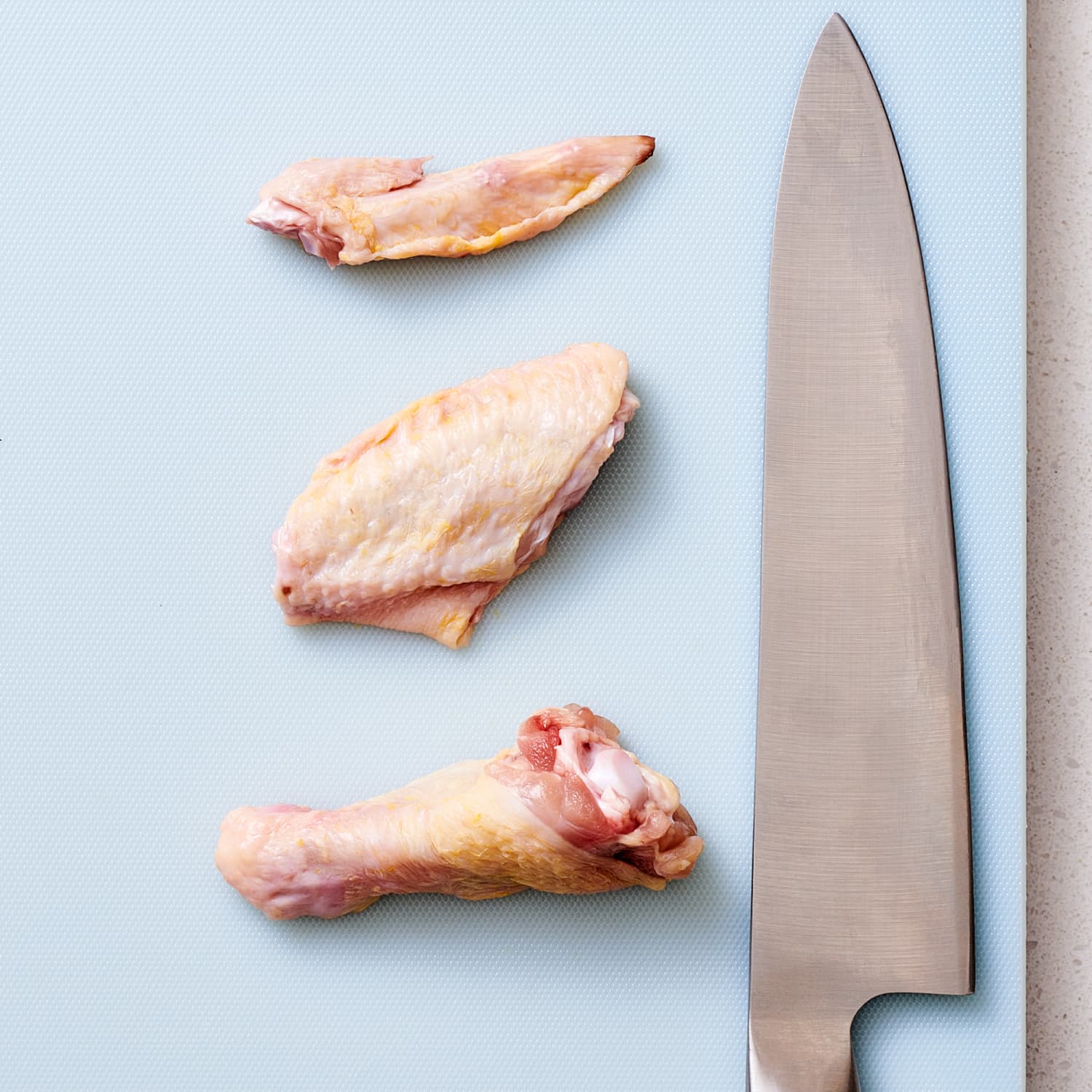 Knife to top cut chicken