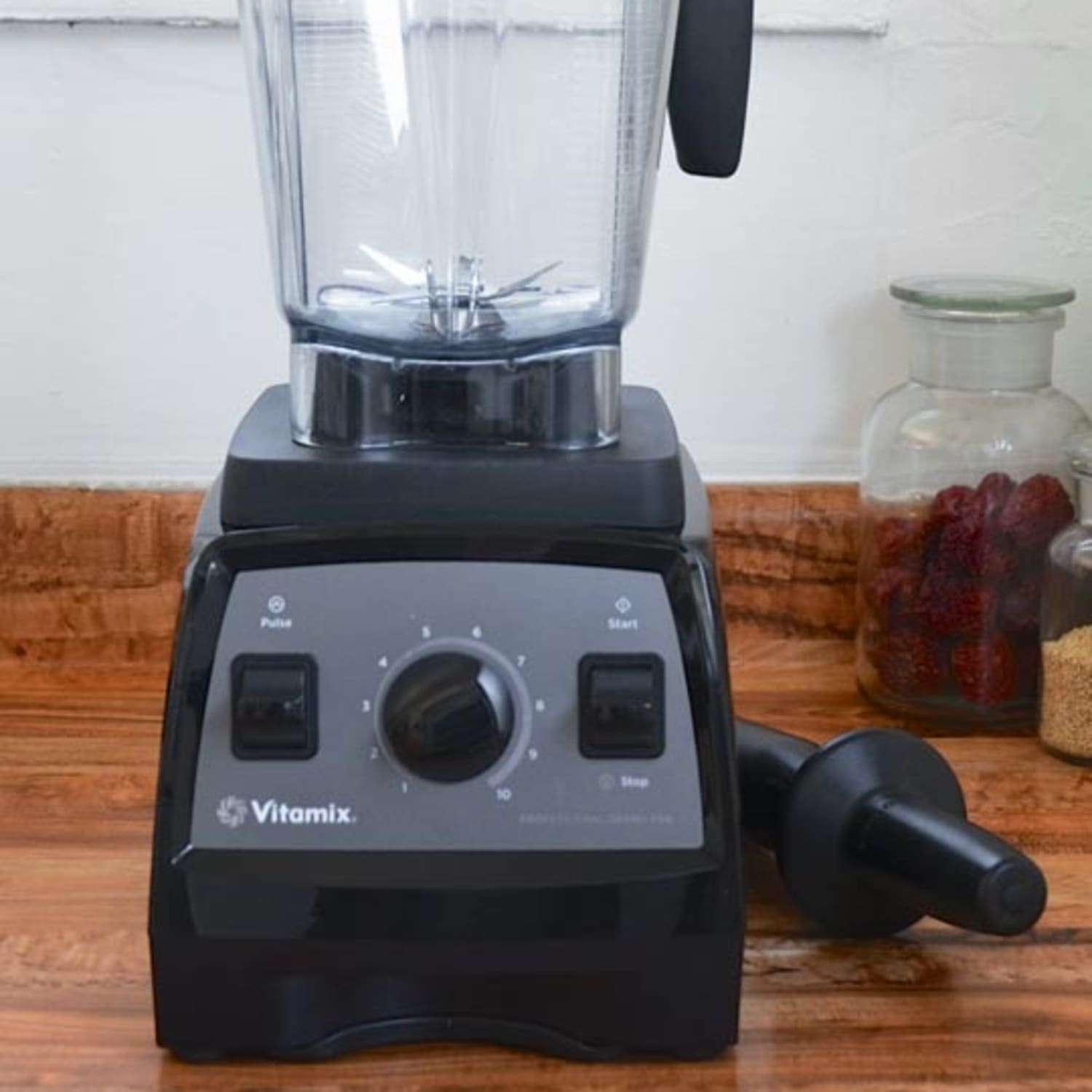 The Kitchn Reviews the Vitamix Professional Series 300 Blender