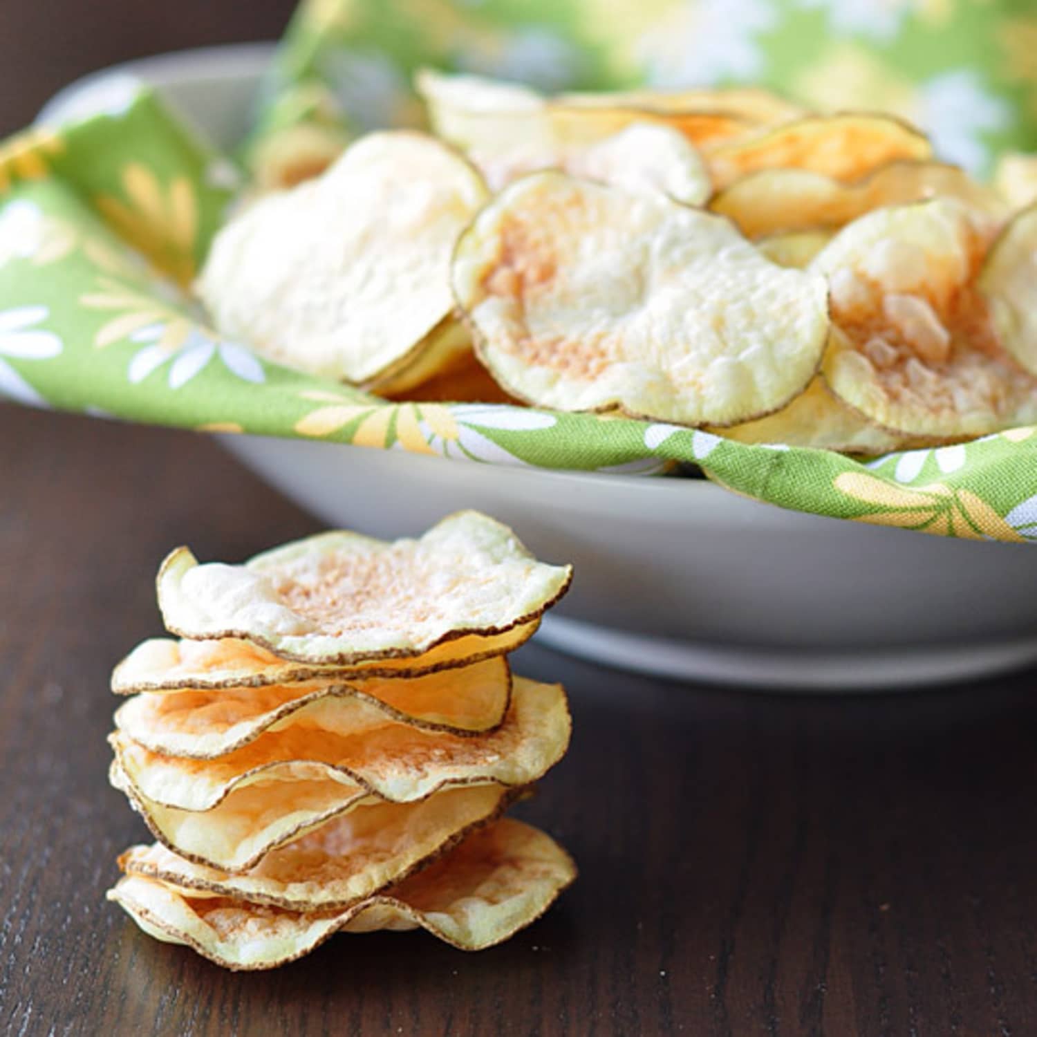 How to Make Potato Chips in the Microwave