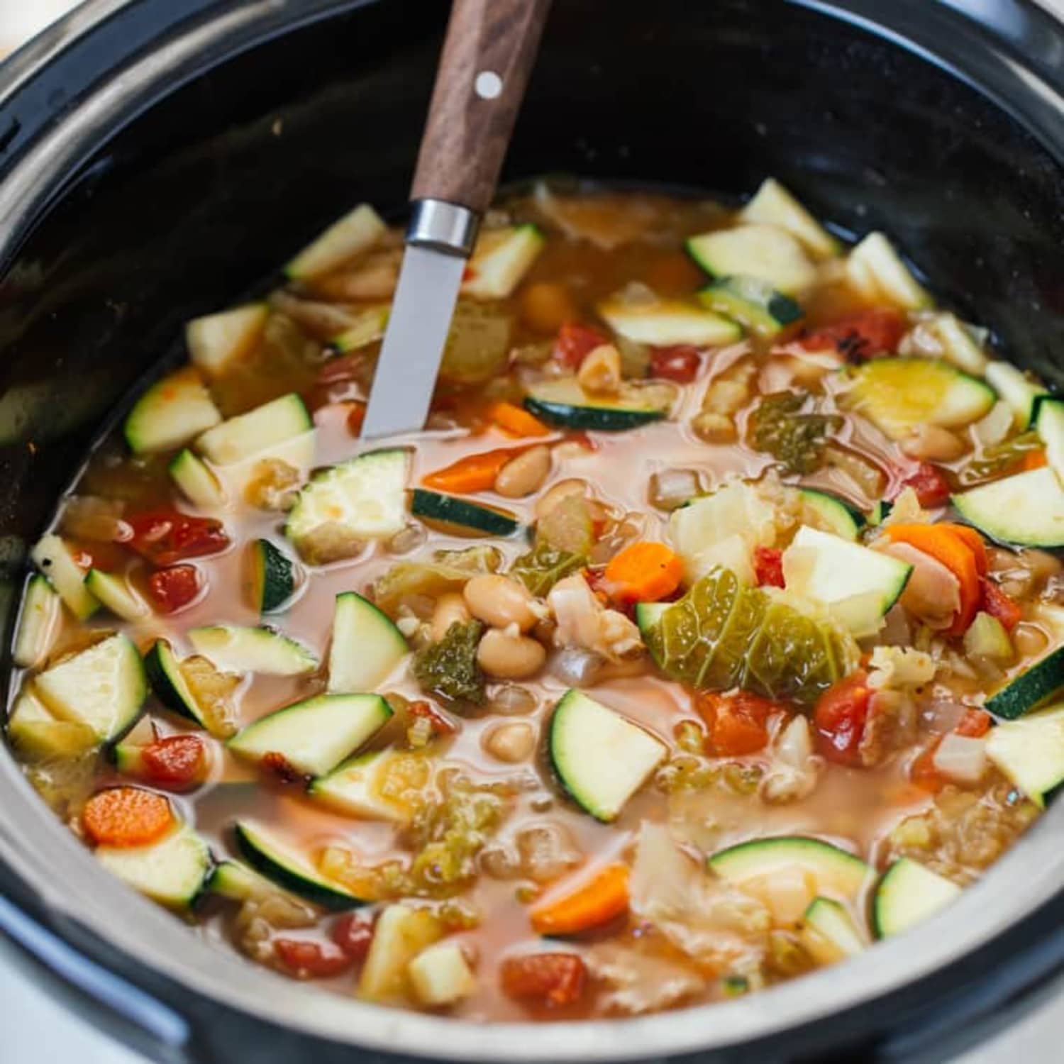 Minestrone soup deals crock pot