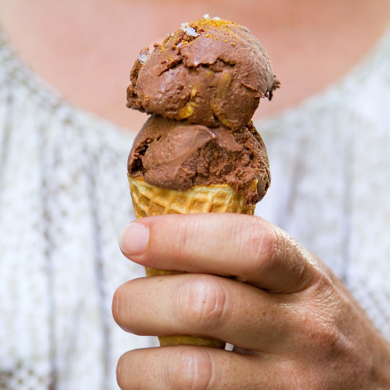 How to properly scoop ice cream hot sale