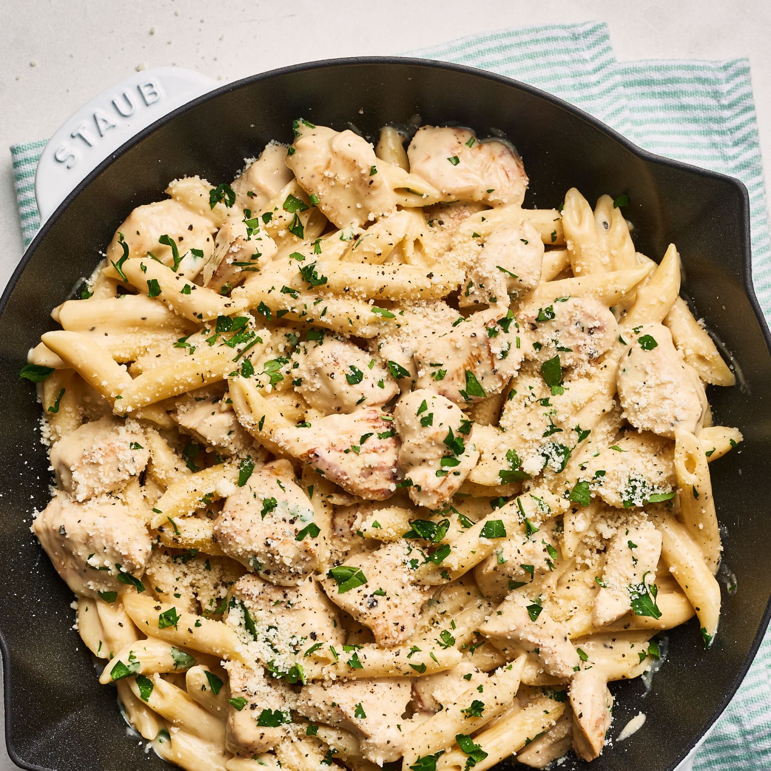 One Skillet Chicken Alfredo Pasta