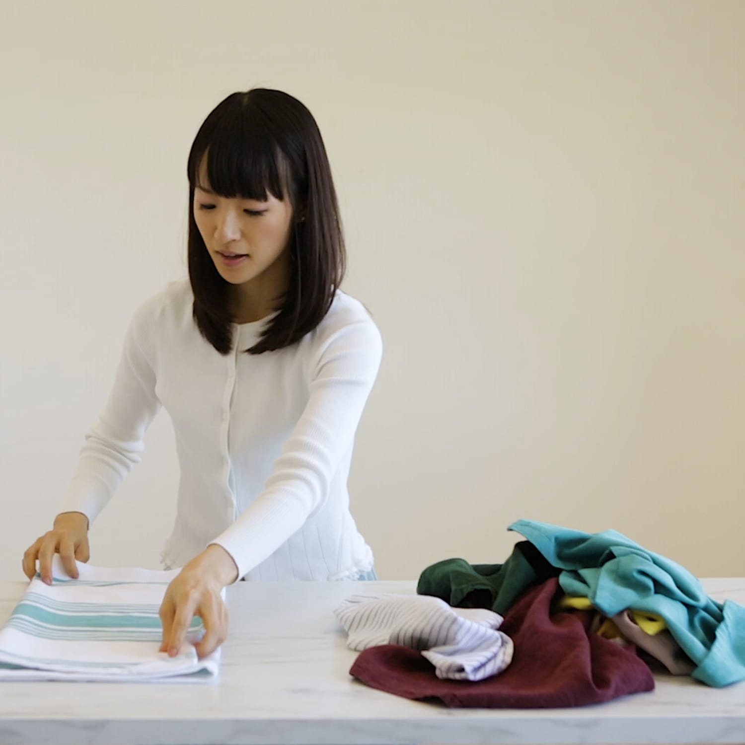 Tidying Up With Marie Kondo Netflix Organizing Tips Apartment Therapy