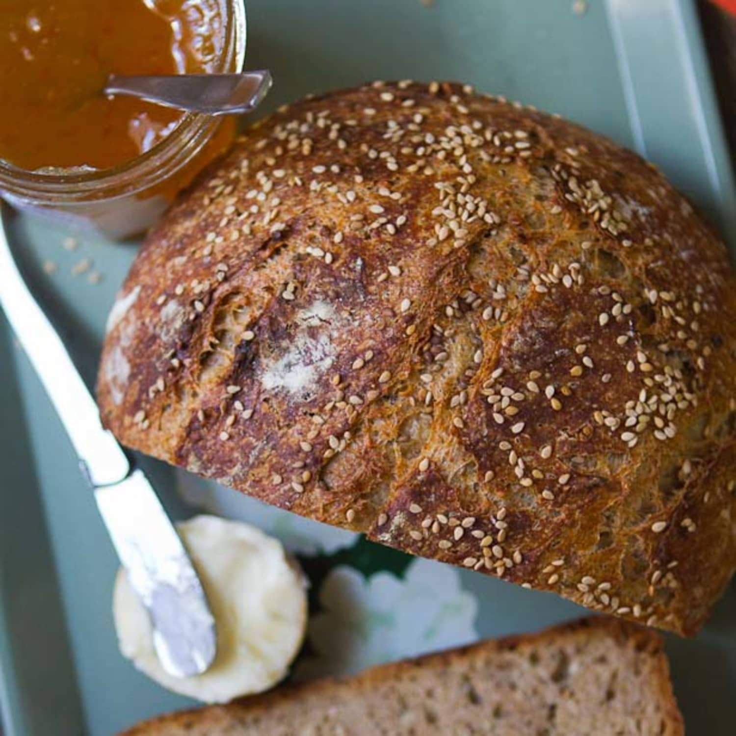 substituting-whole-wheat-flour-for-white-flour-in-banana-bread-bread