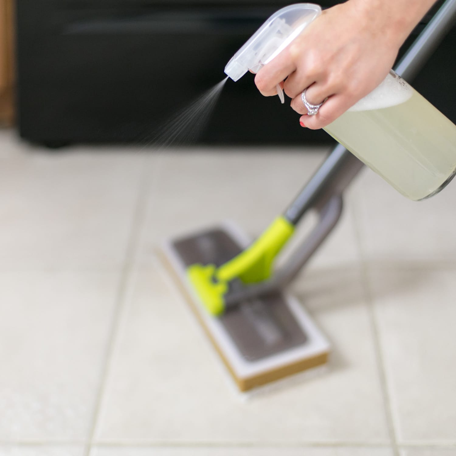 Mopping with vinegar sale