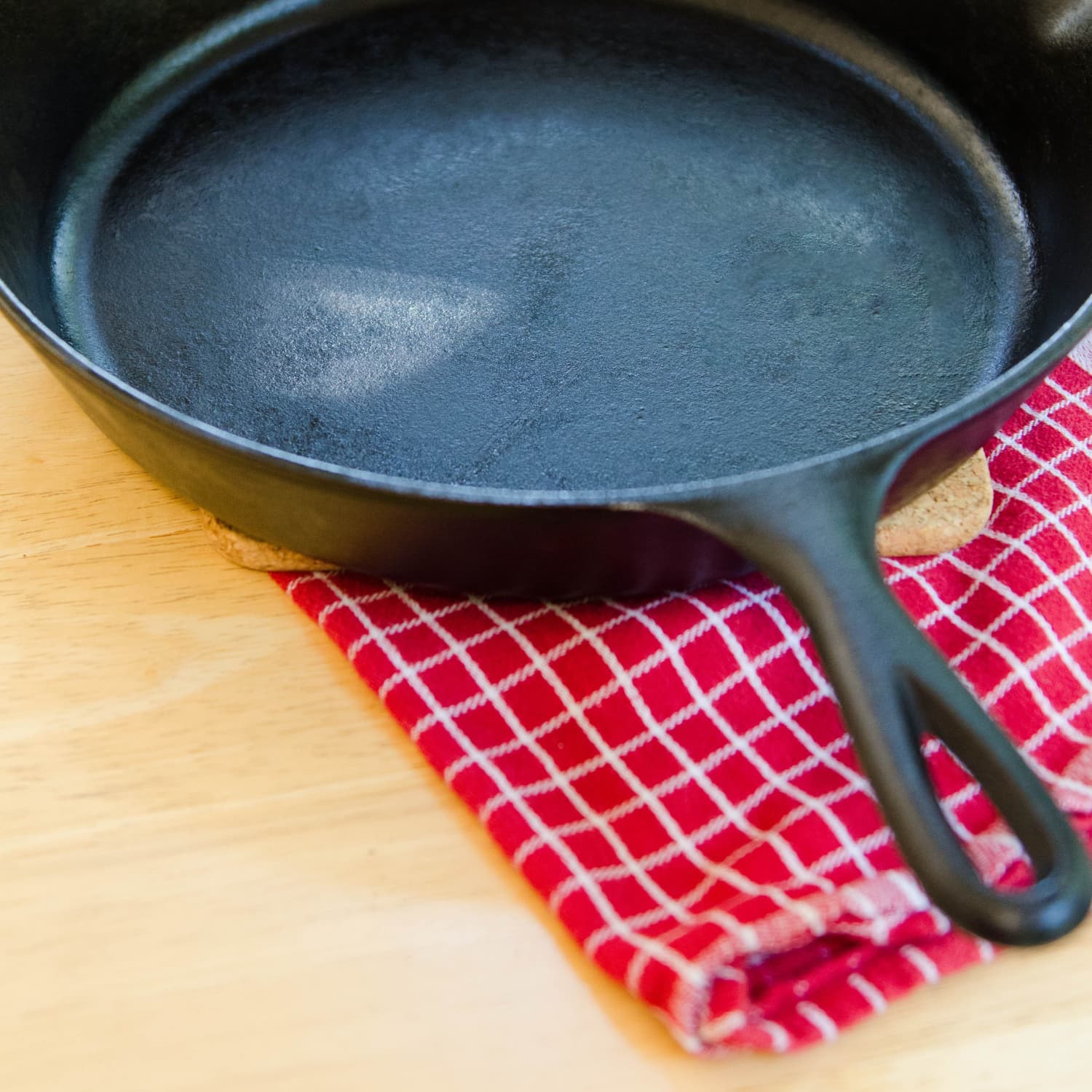 Sticky cast store iron