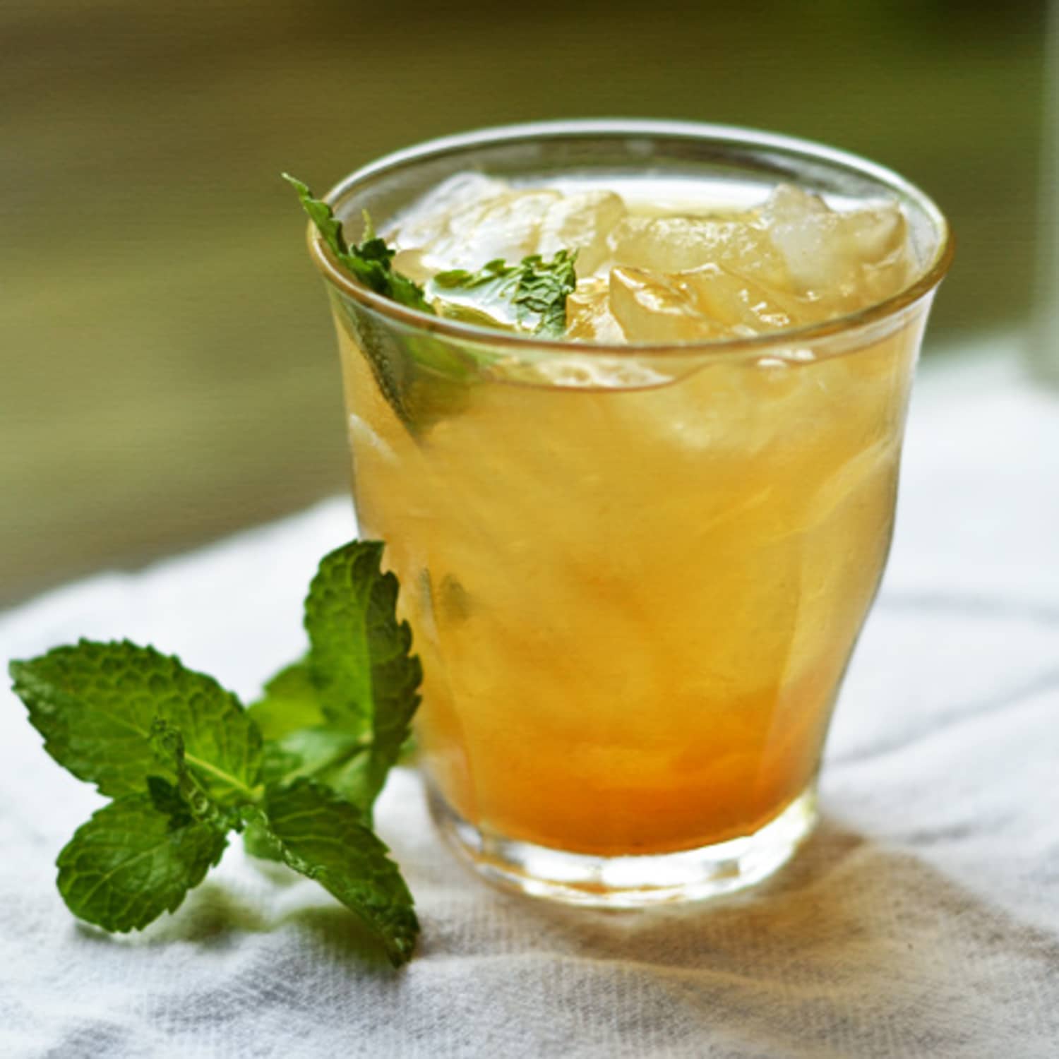 Caffeine Boost Energizing Coffee and Tea Drink Mixes to Start Your Day