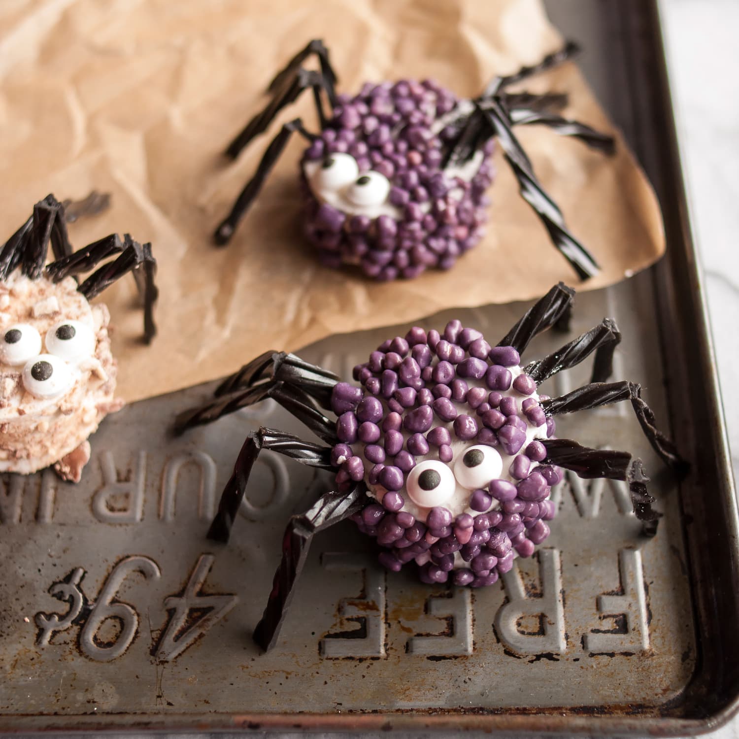 Spider candy shop