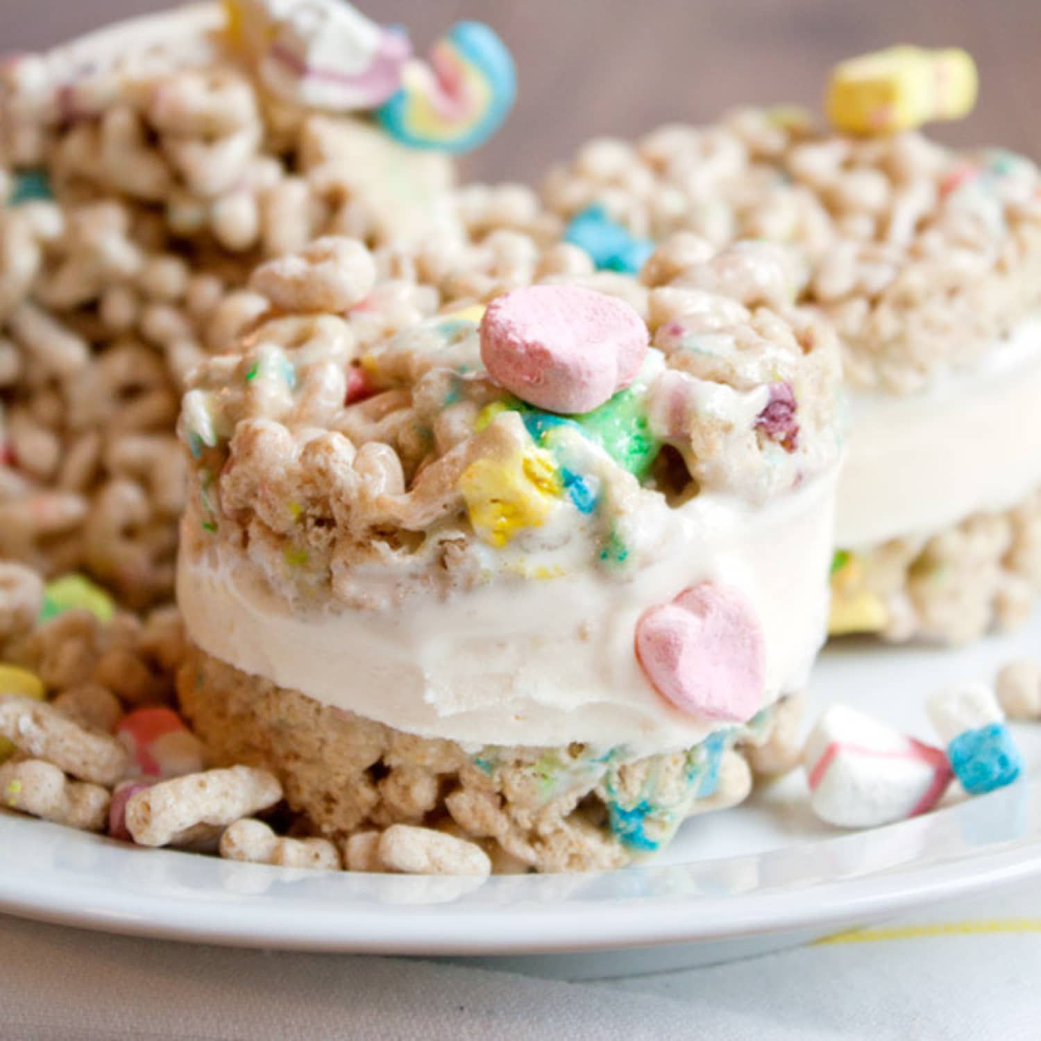 Lucky charms deals ice cream