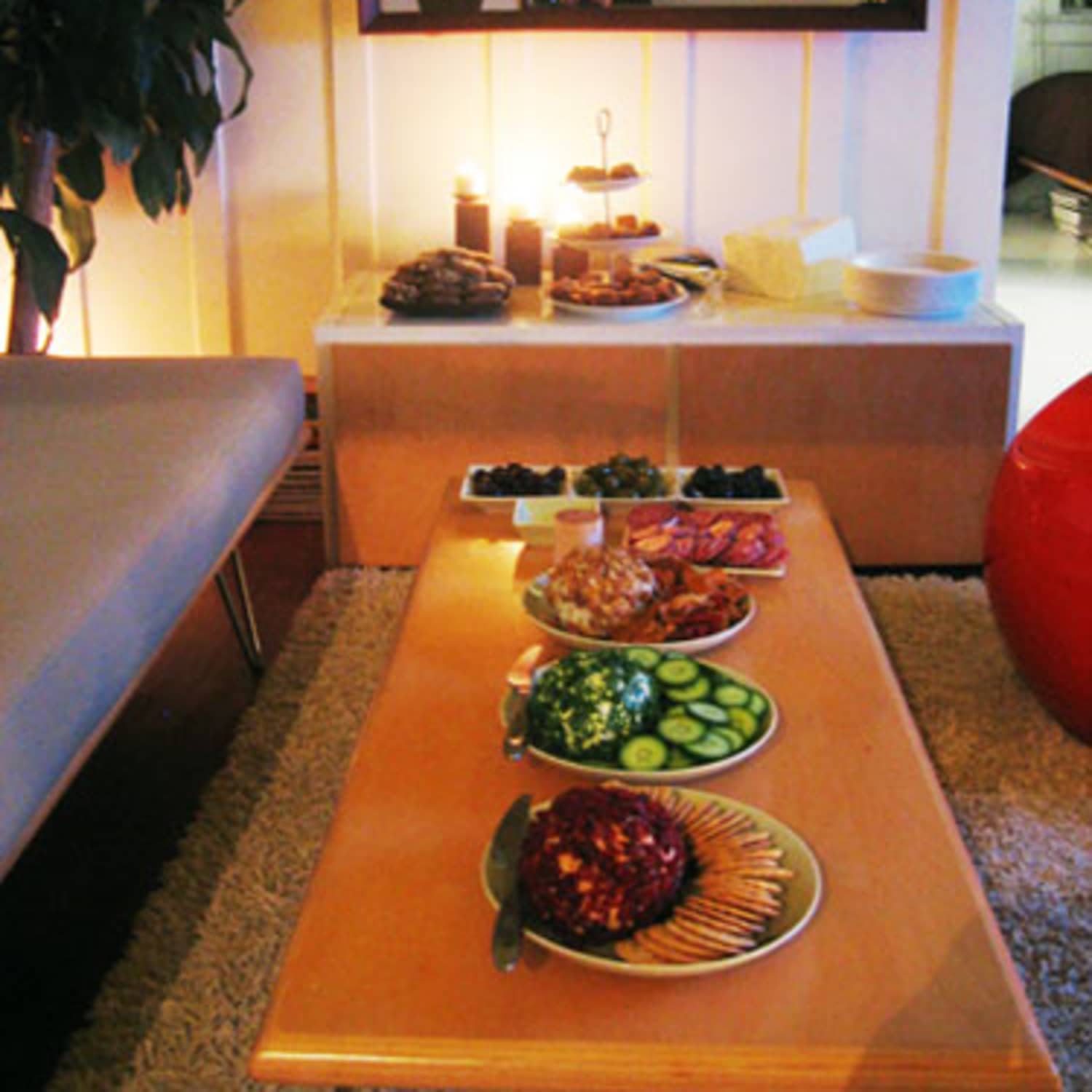 Small tables for top eating at couch
