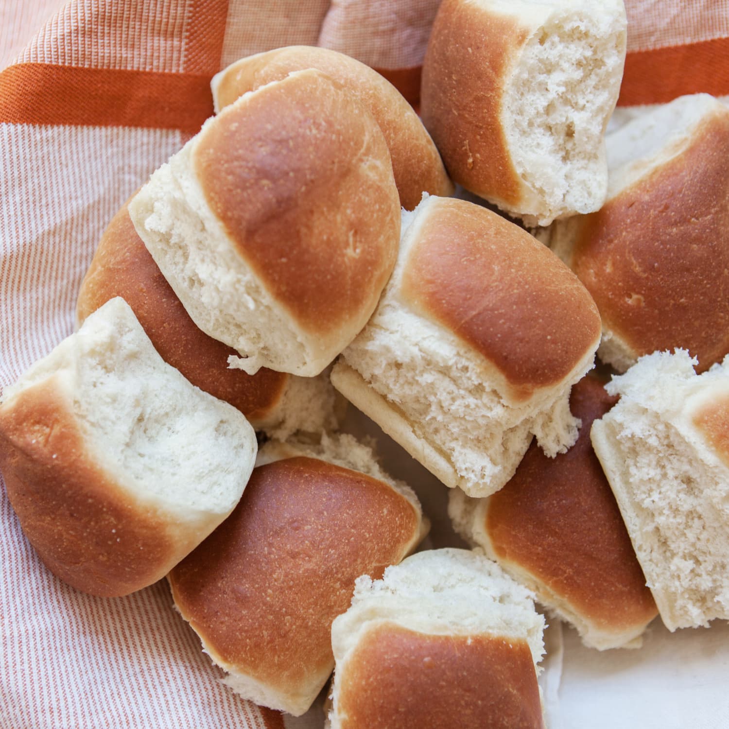 How To Keep Bread Warm For A Party Bread Poster