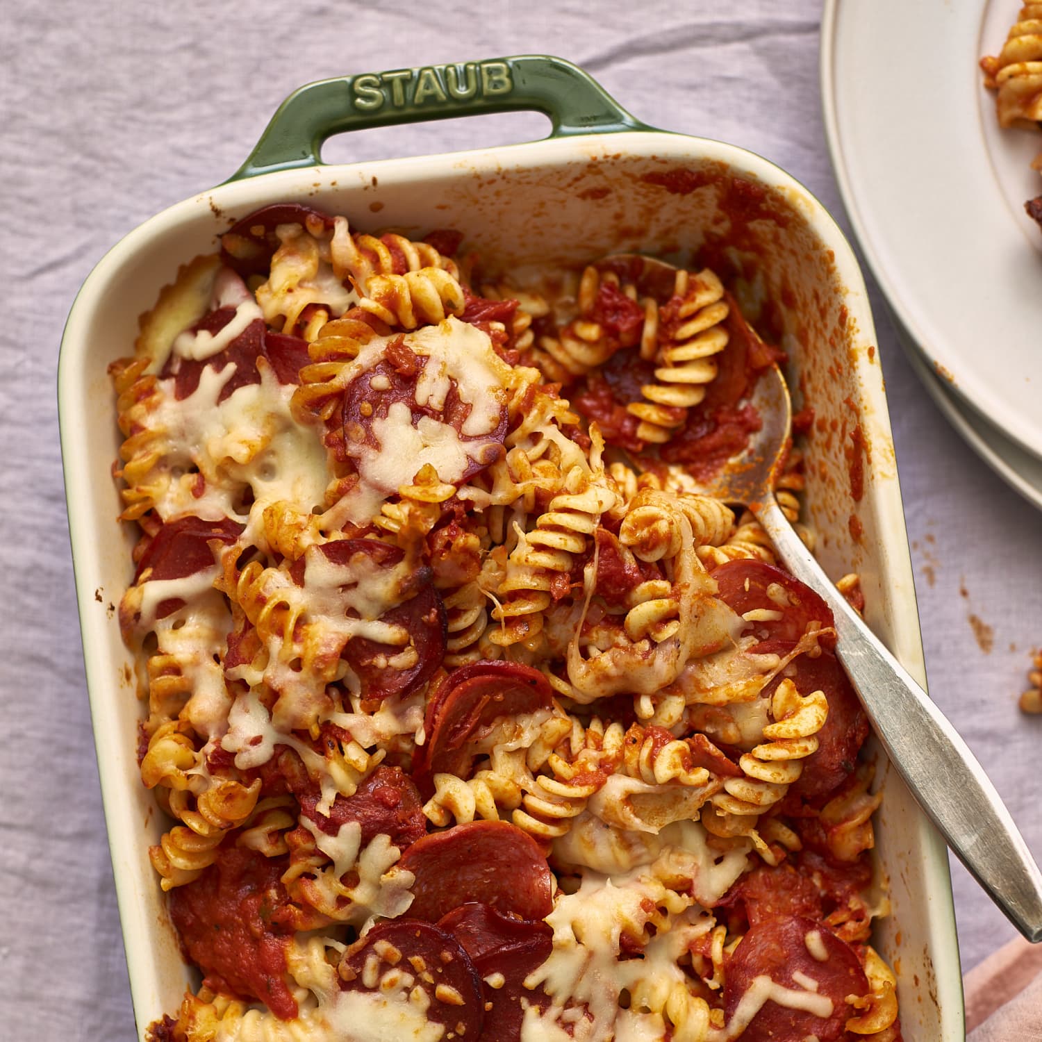 Esitellä 96+ imagen chicken pepperoni pasta abzlocal fi