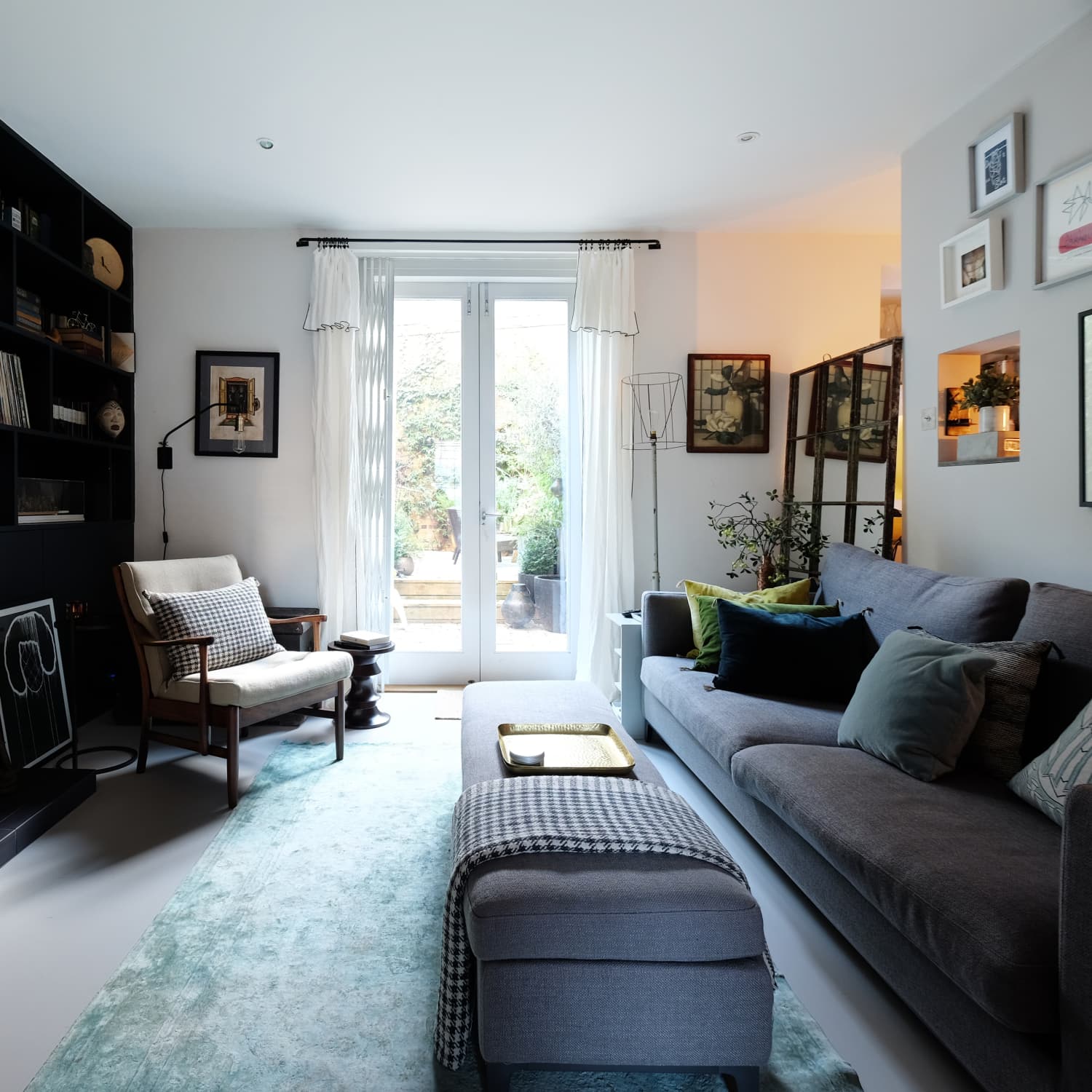 How To Hide A Flatscreen Television In Your Living Room