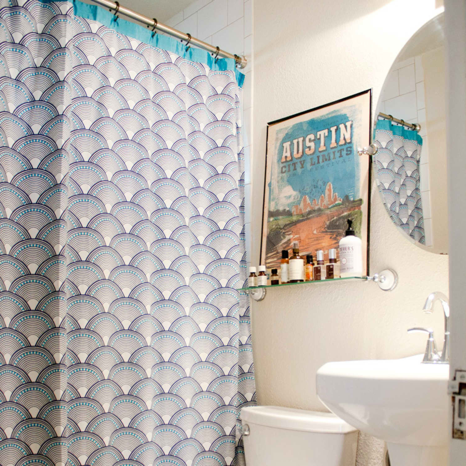 Small Bathroom Ideas 6 Room Brightening Tips For Tiny Windowless