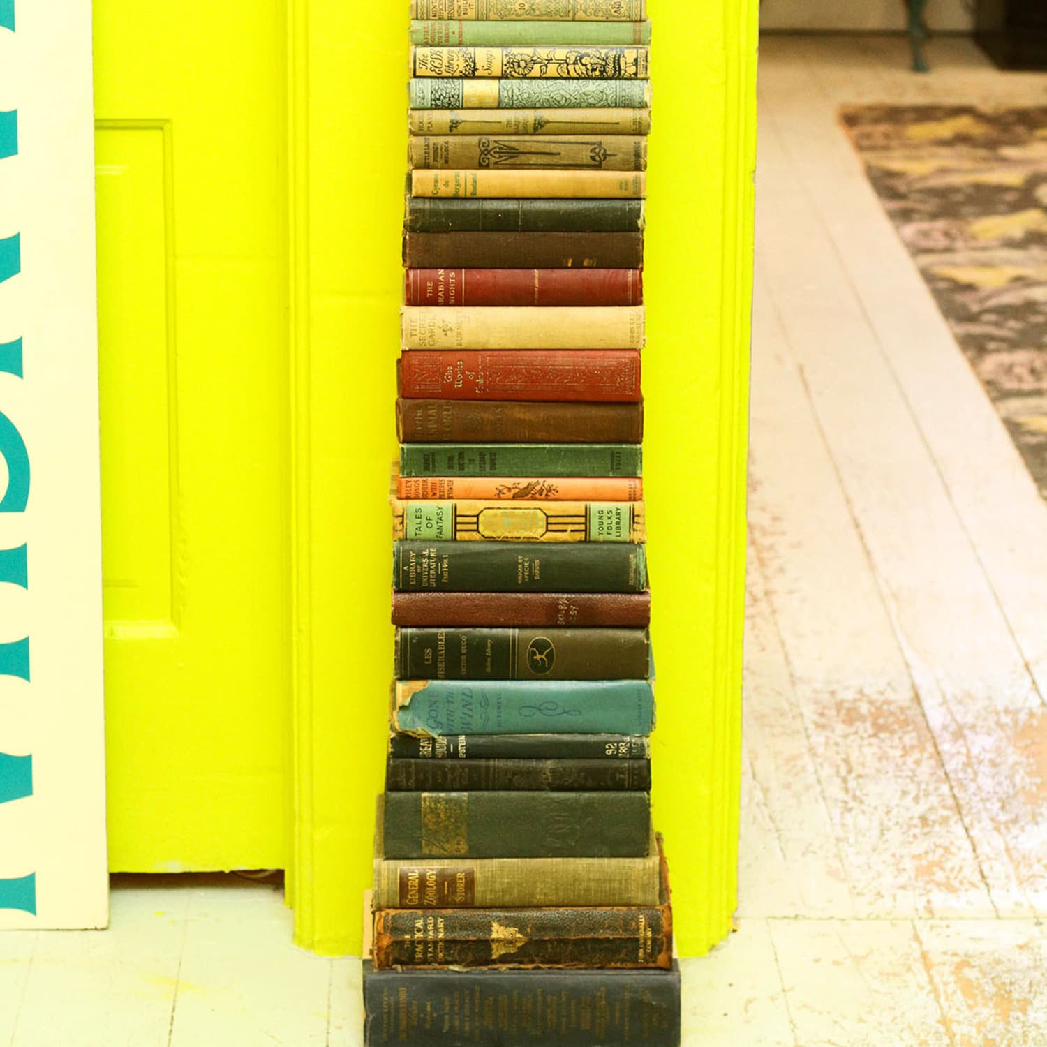 Are Books Obsolete Thoughts On The Printed Word Apartment Therapy