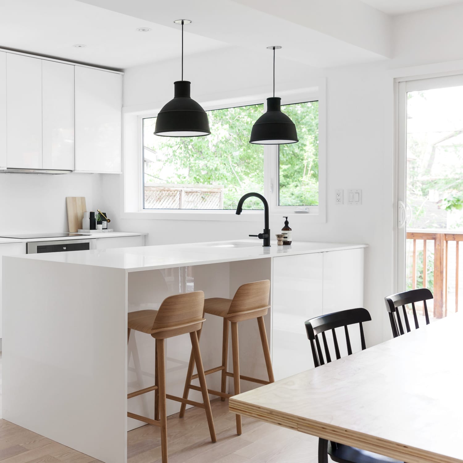 33 Kitchen Island Breakfast Bar Ideas for Countertop Seating ...