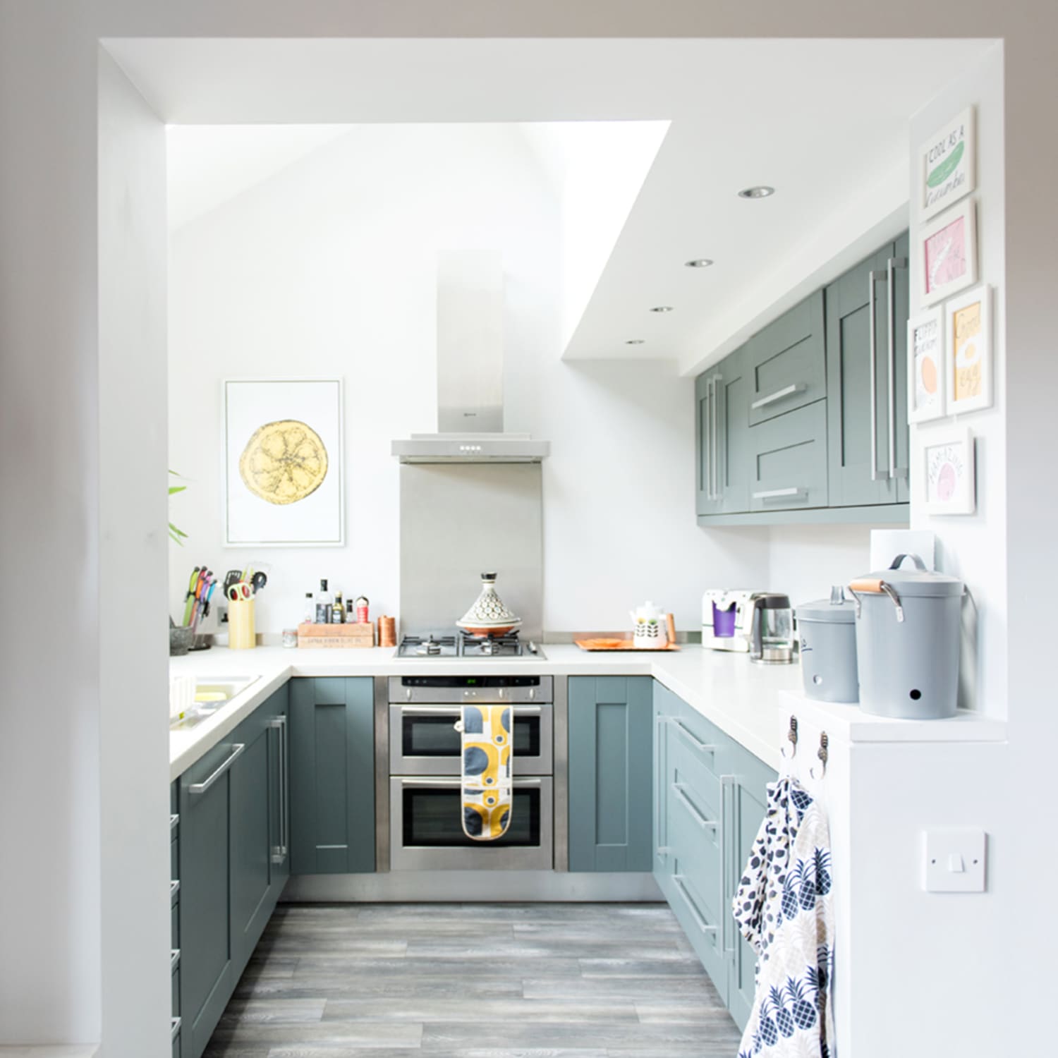 How To Fake Soft Close Cabinets For 4 Apartment Therapy