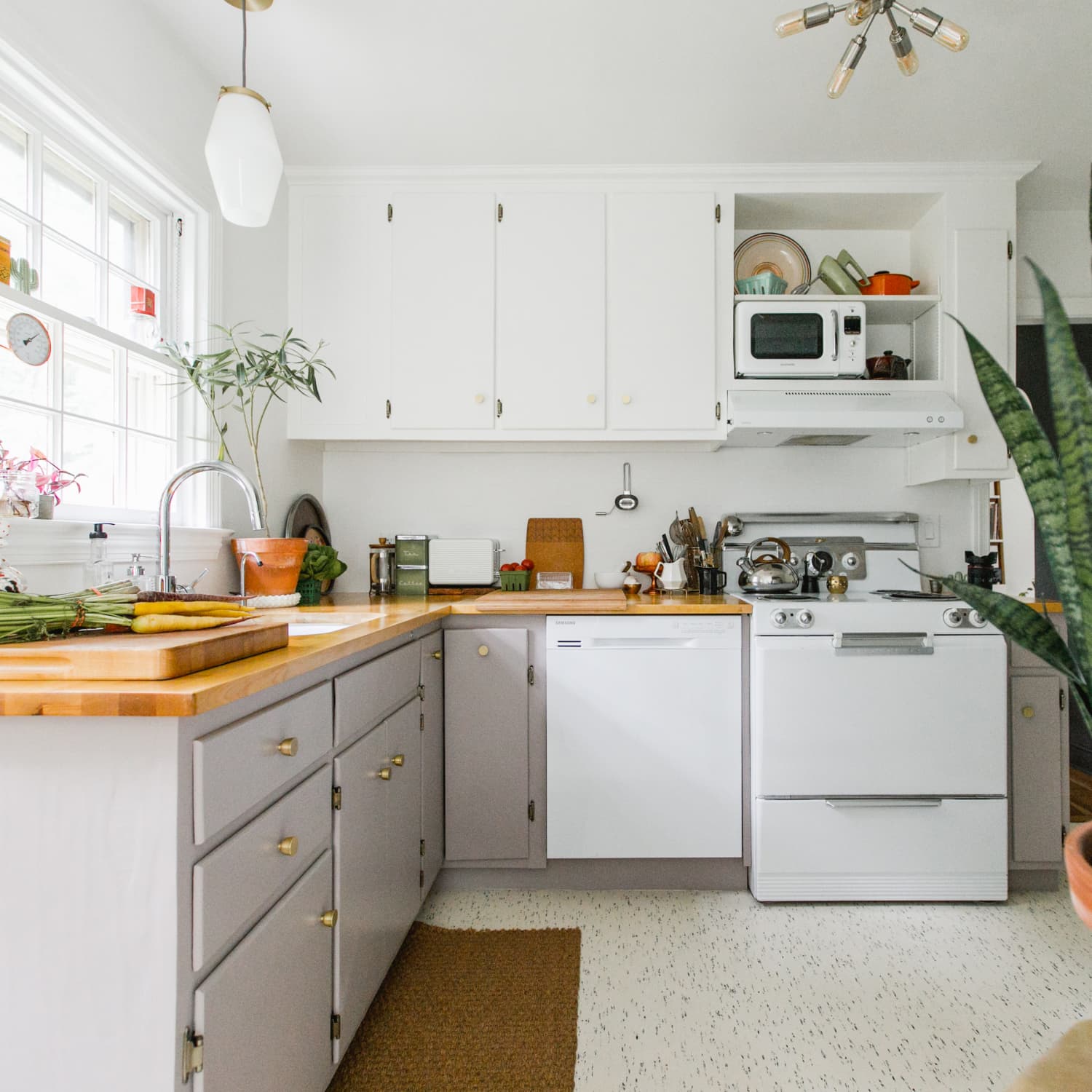 Featured image of post House Trends To Avoid : Tiny houses are on trend right now, but while the minimalist lifestyle has benefits, it also brings challenges.