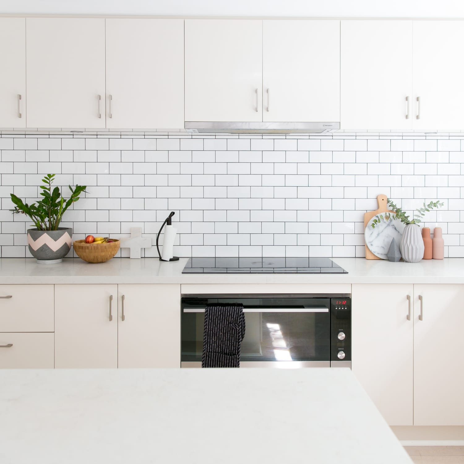 Quartz Countertops Faqs How To Clean Apartment Therapy