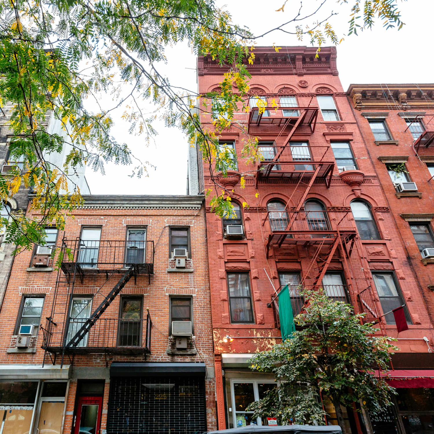 Yeah, Your Landlord's Not Responsible for That | Apartment Therapy