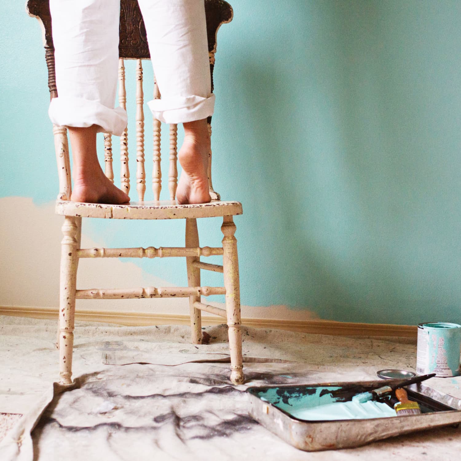 7 Ways to Safely Clean Paint Splatters and Spills