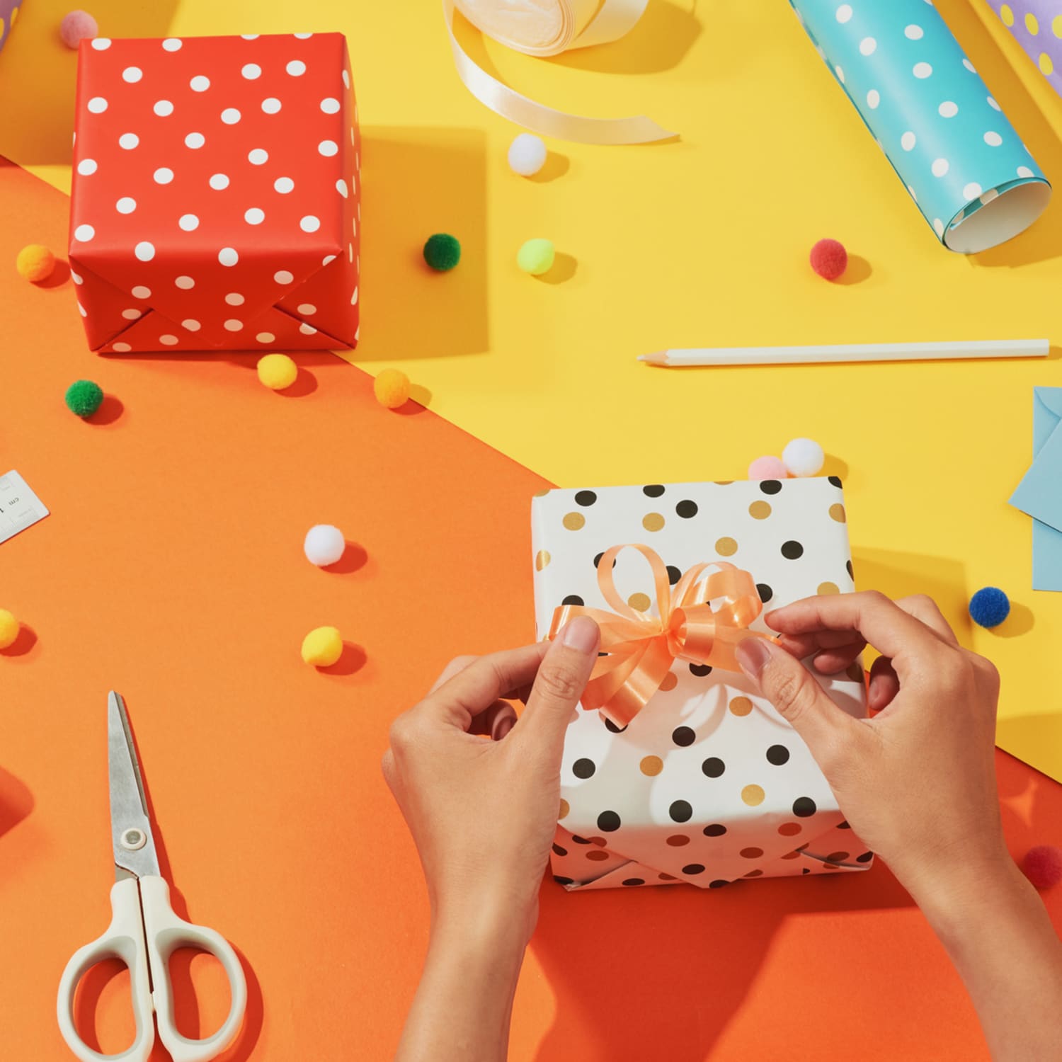 15 Perfect Gift Ideas for Artsy Tweens & Teens