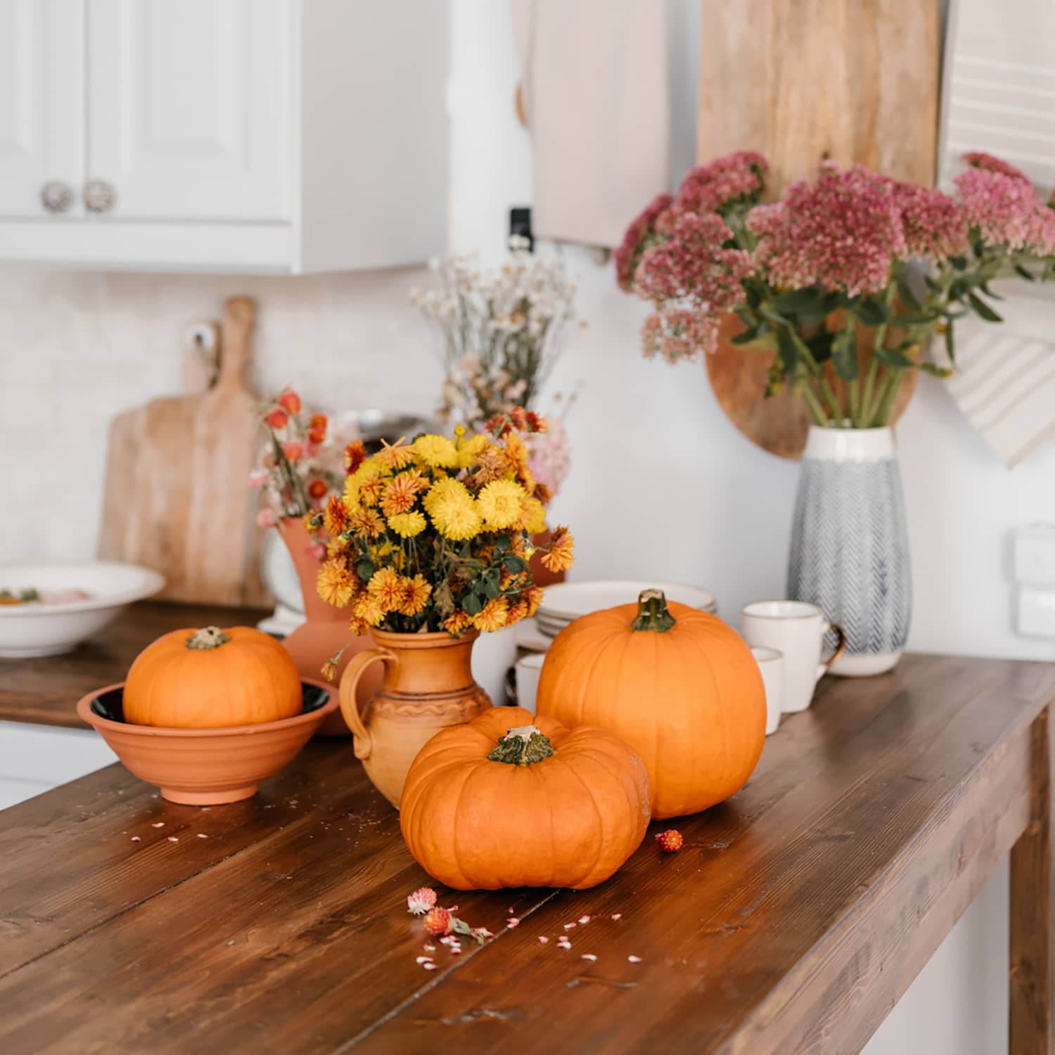 Fall Baking, Colorful Touches in Our New Kitchen + a Fall Tablescape