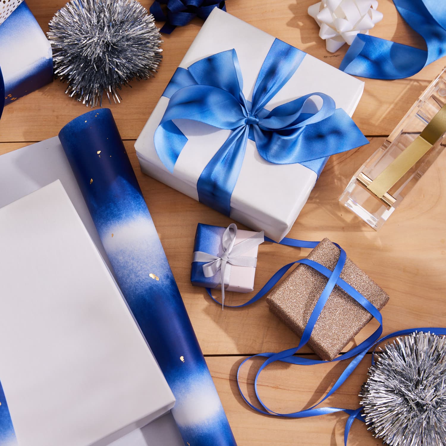 25 Inexpensive Christmas Gift Ideas That Mom Will Love: $0 to $50