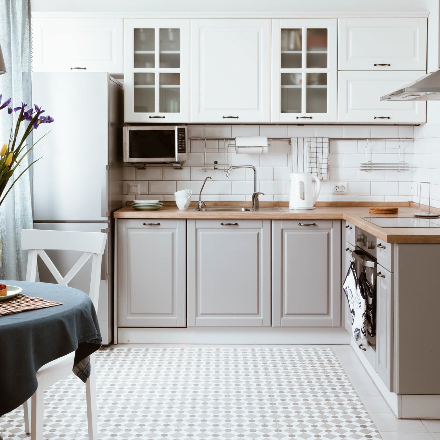 Kitchen Flooring Ideas  The Top 12 Trends of The Year - Décor Aid