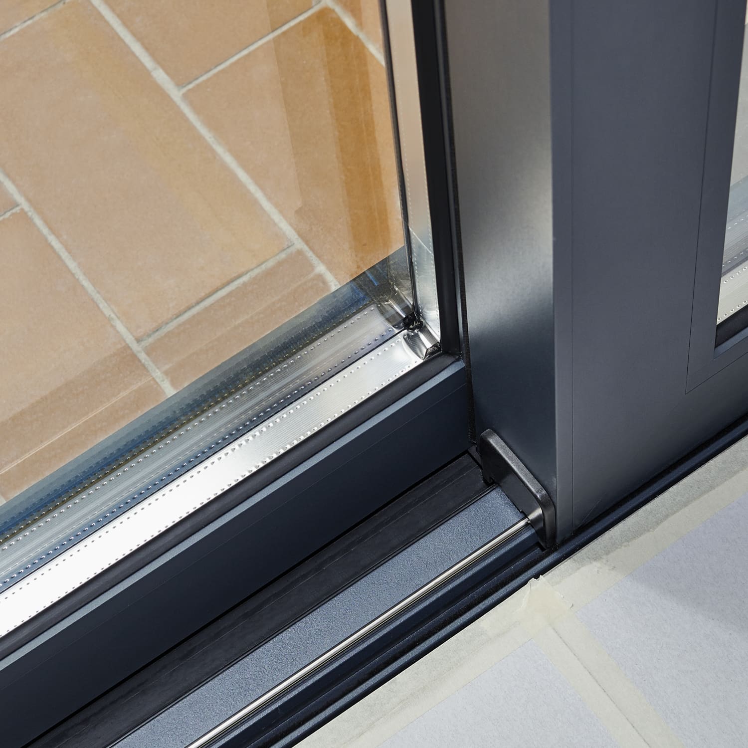 9 tips for cleaning sliding glass doors