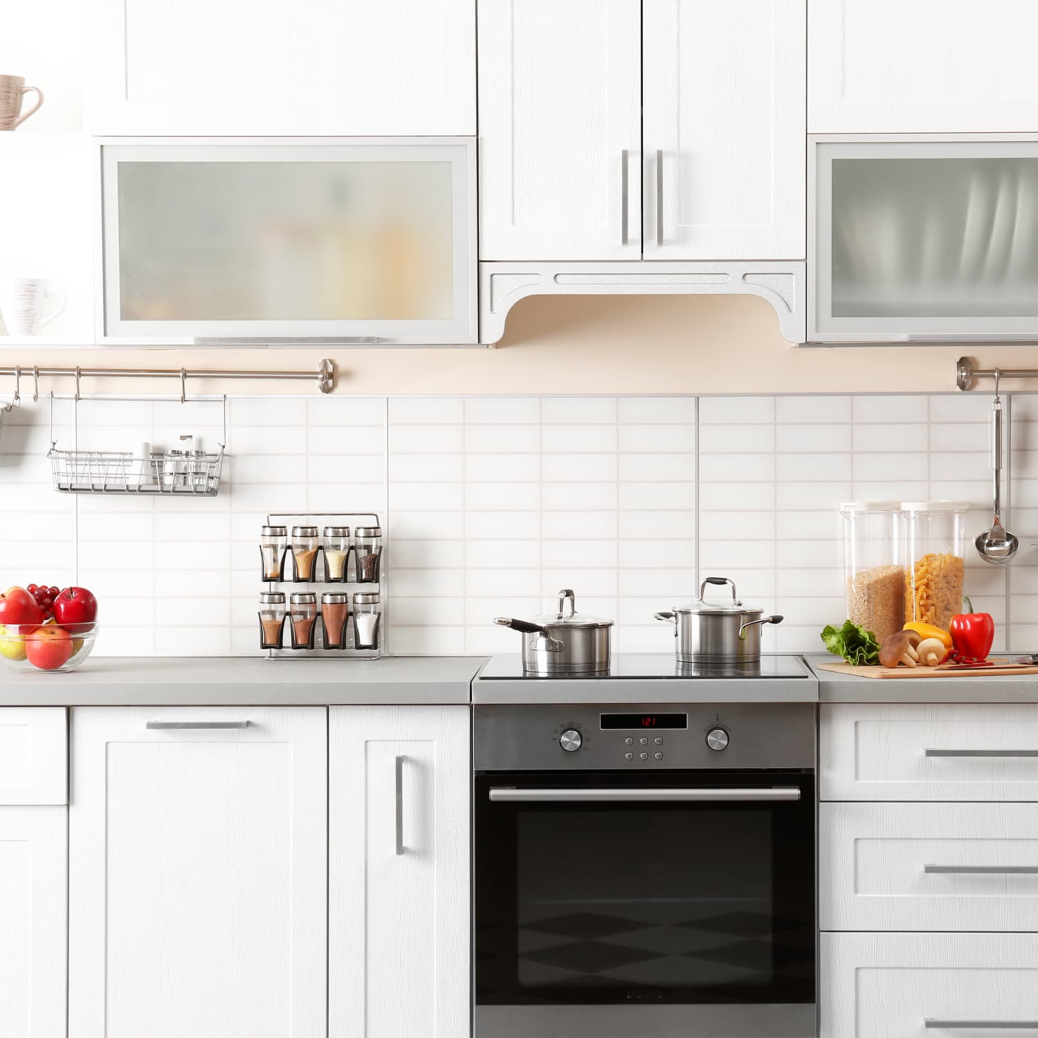 White Kitchens Are Out for 2022, According to These Home Pros ...