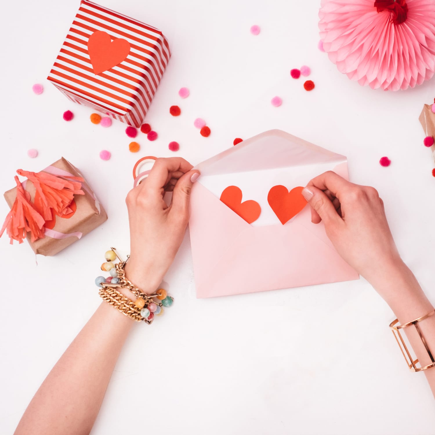 Valentines presents sales