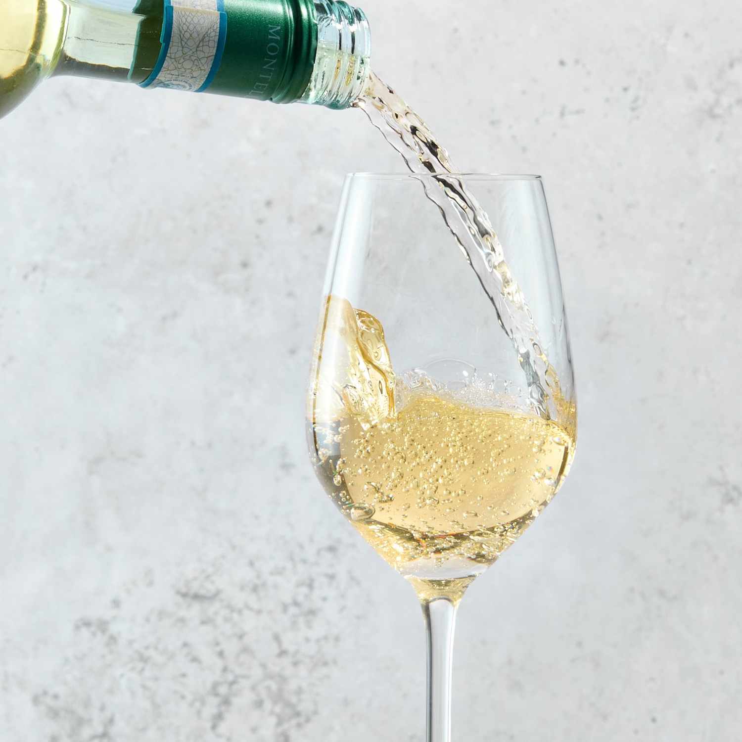 How Many Glasses of Wine Are in a Bottle? | The Kitchn
