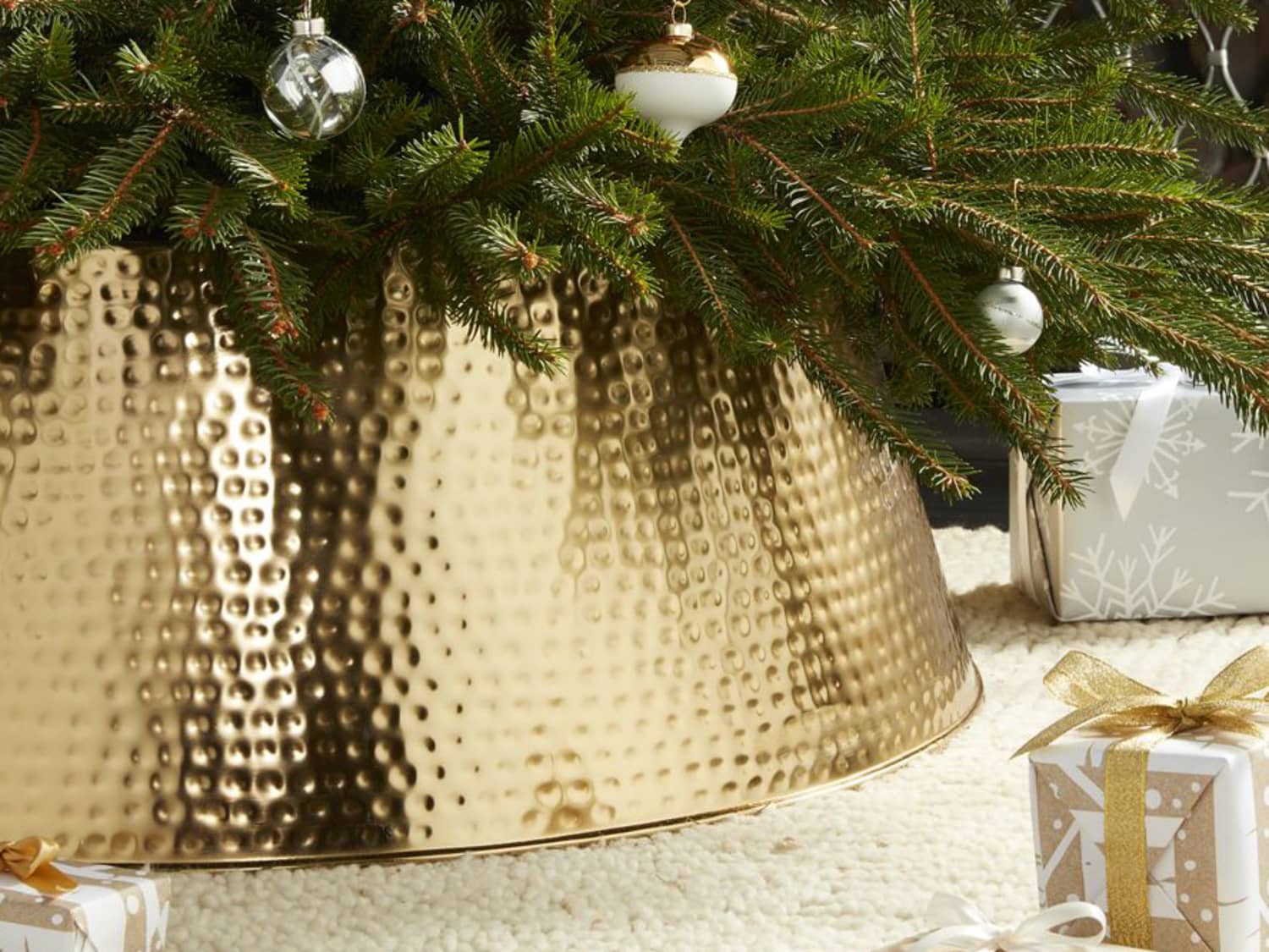 What Are Christmas Tree Collars Where To Get Them Apartment