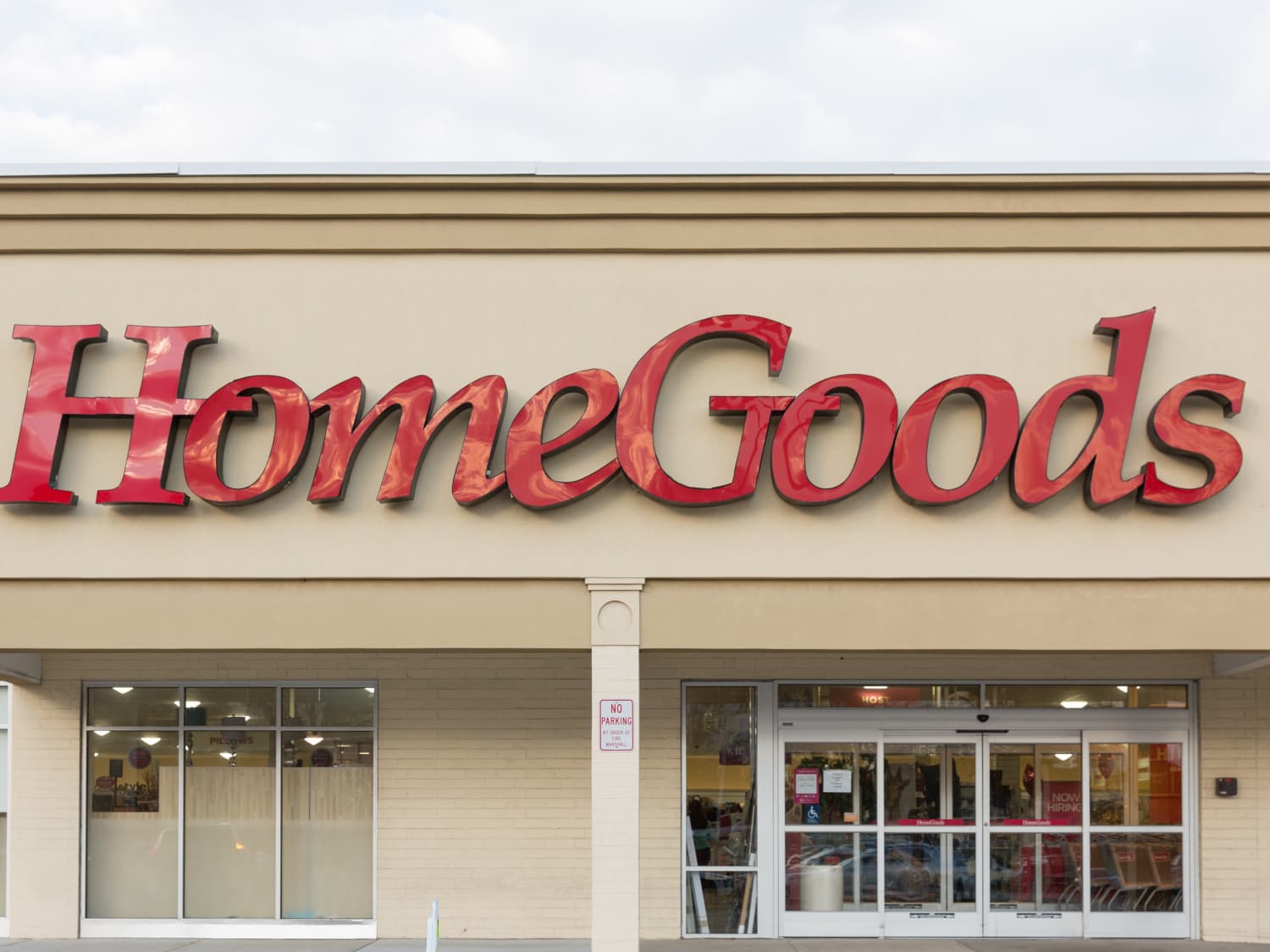 How to Get the Best Deals at HomeGoods: 11 Things You Should Know